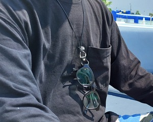 BR712/ Leather necklace(Glasses/Pen holder)