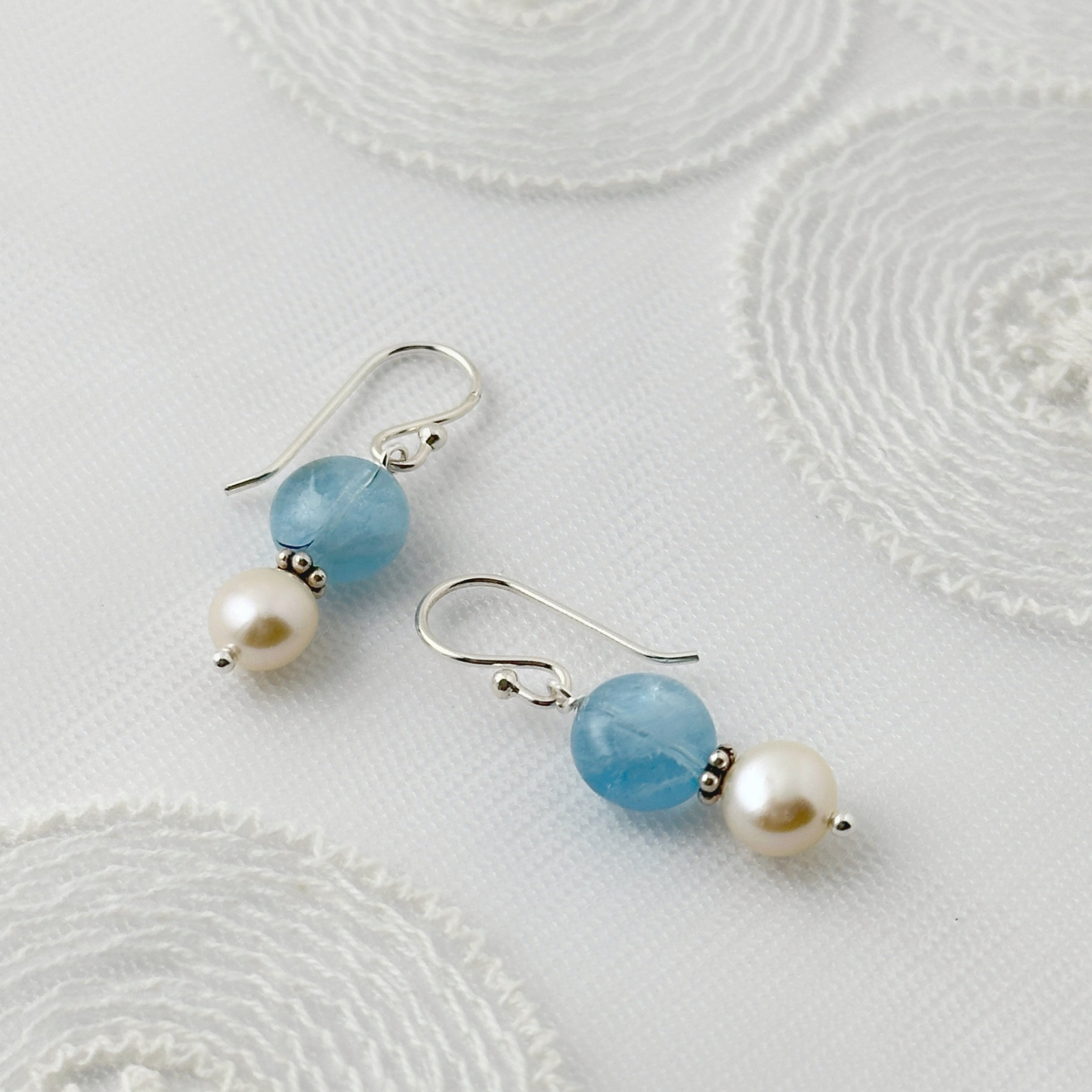再入荷！！】Lagoon Original アクアマリン とパールの フックピアス