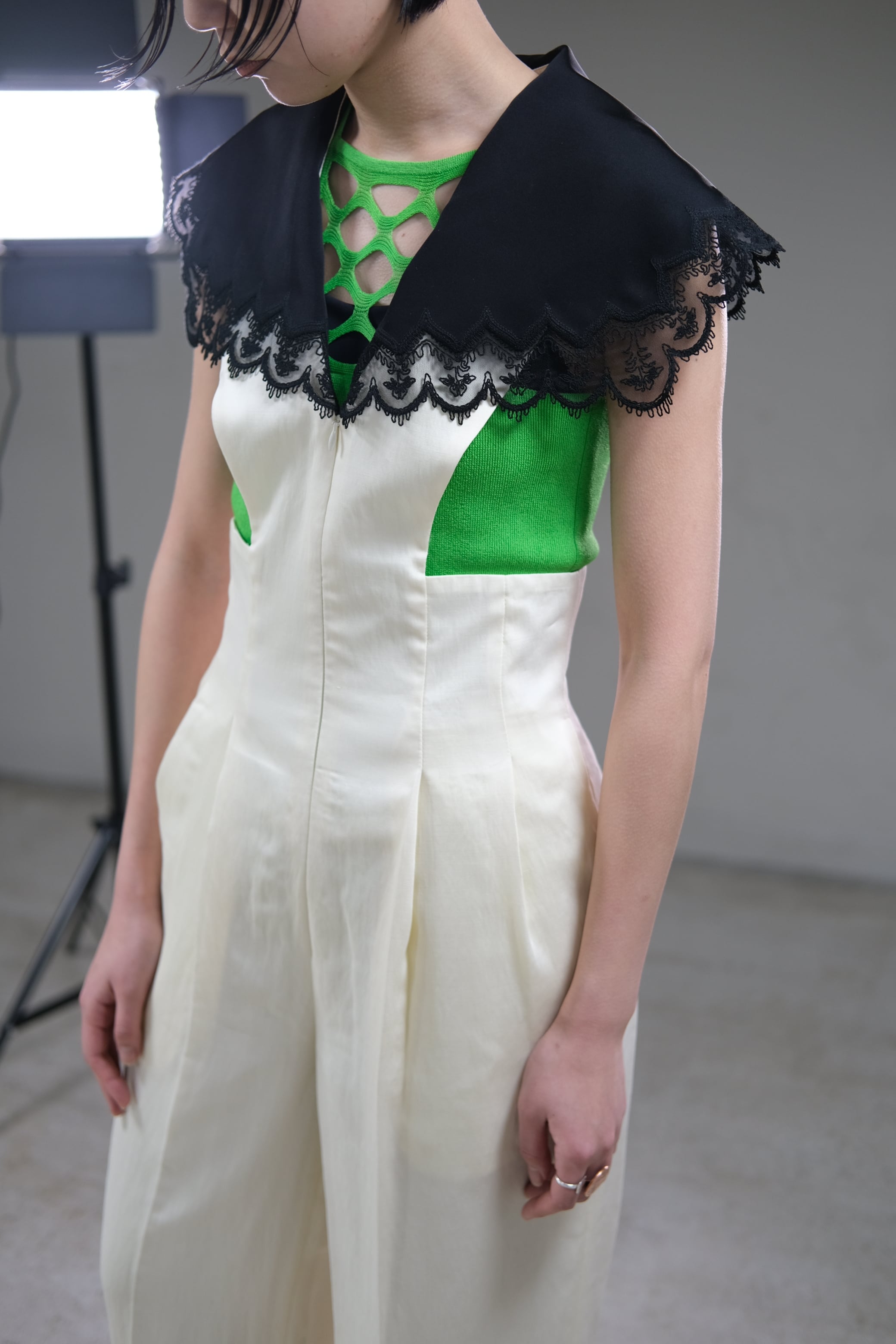 FETICO】EMBROIDERY COLLAR JUMPSUIT - white | loop