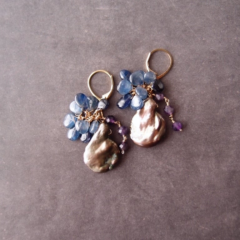 Petal Pearl × Blue Sapphire × Amethyst Earrings/ぺタルパール×ブルーサファイア フレンチピアス