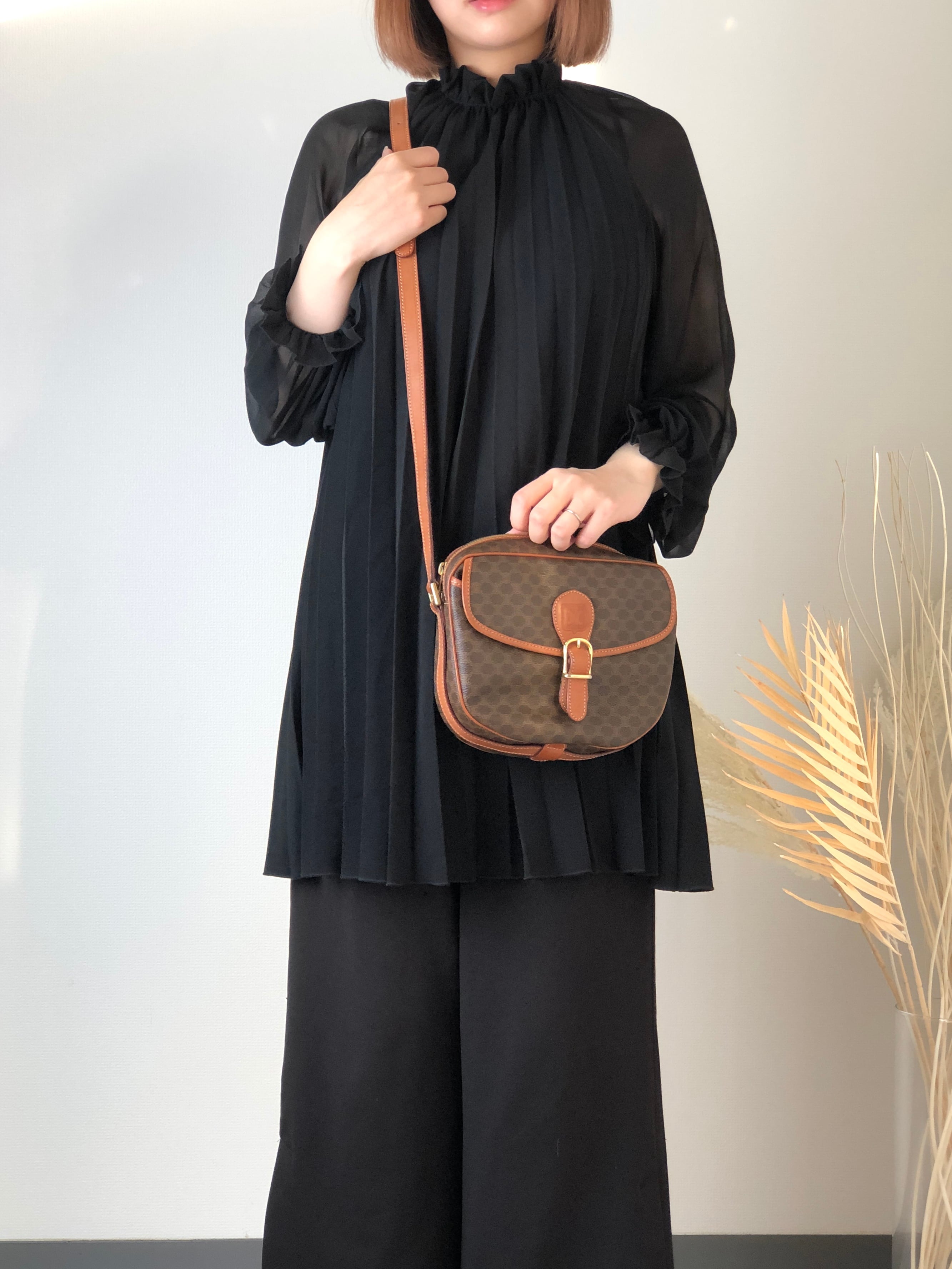 CELINE セリーヌ ブラゾン型押し ショルダーバッグ ブラウン PVC