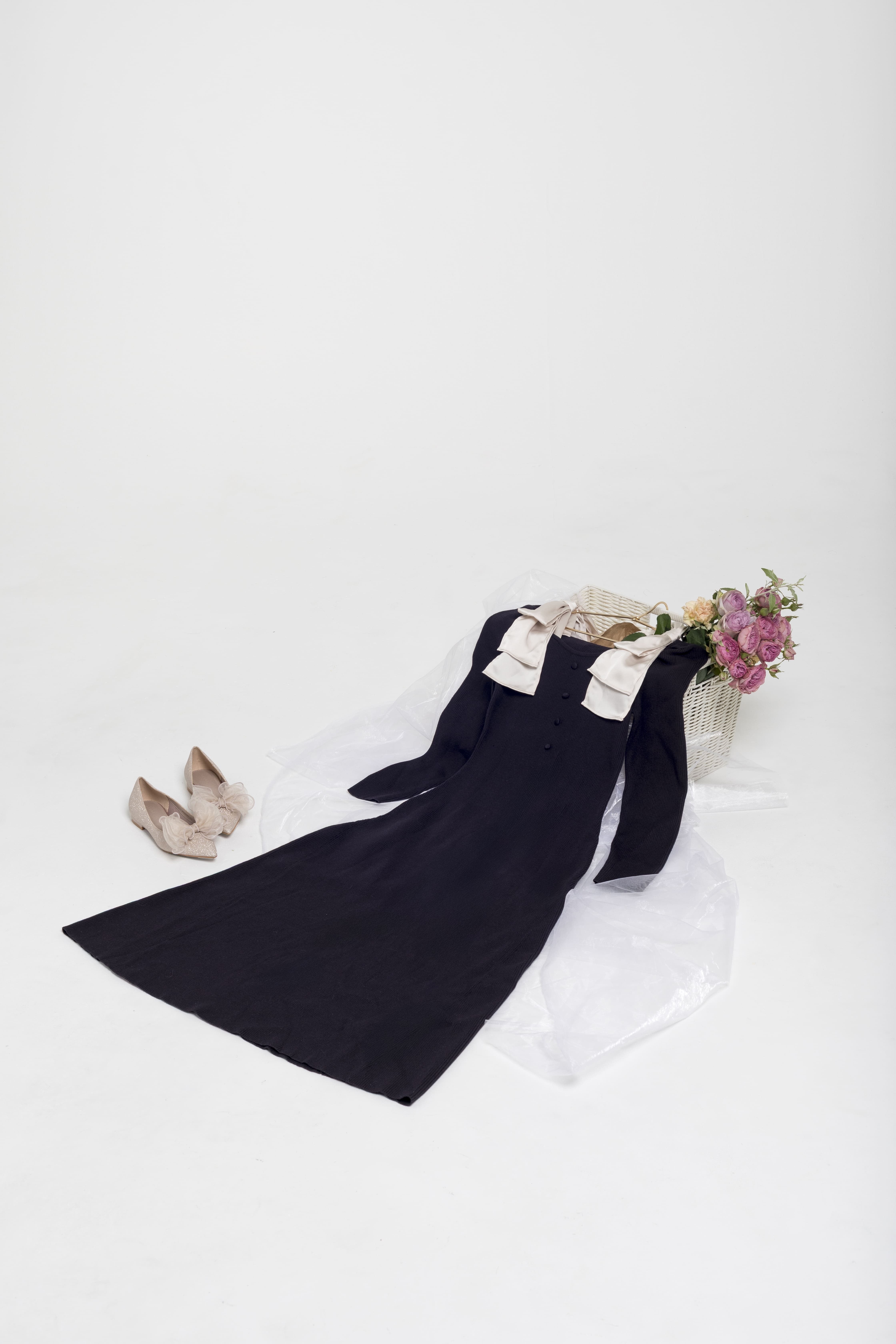 Black ribbon knit dress | raviange