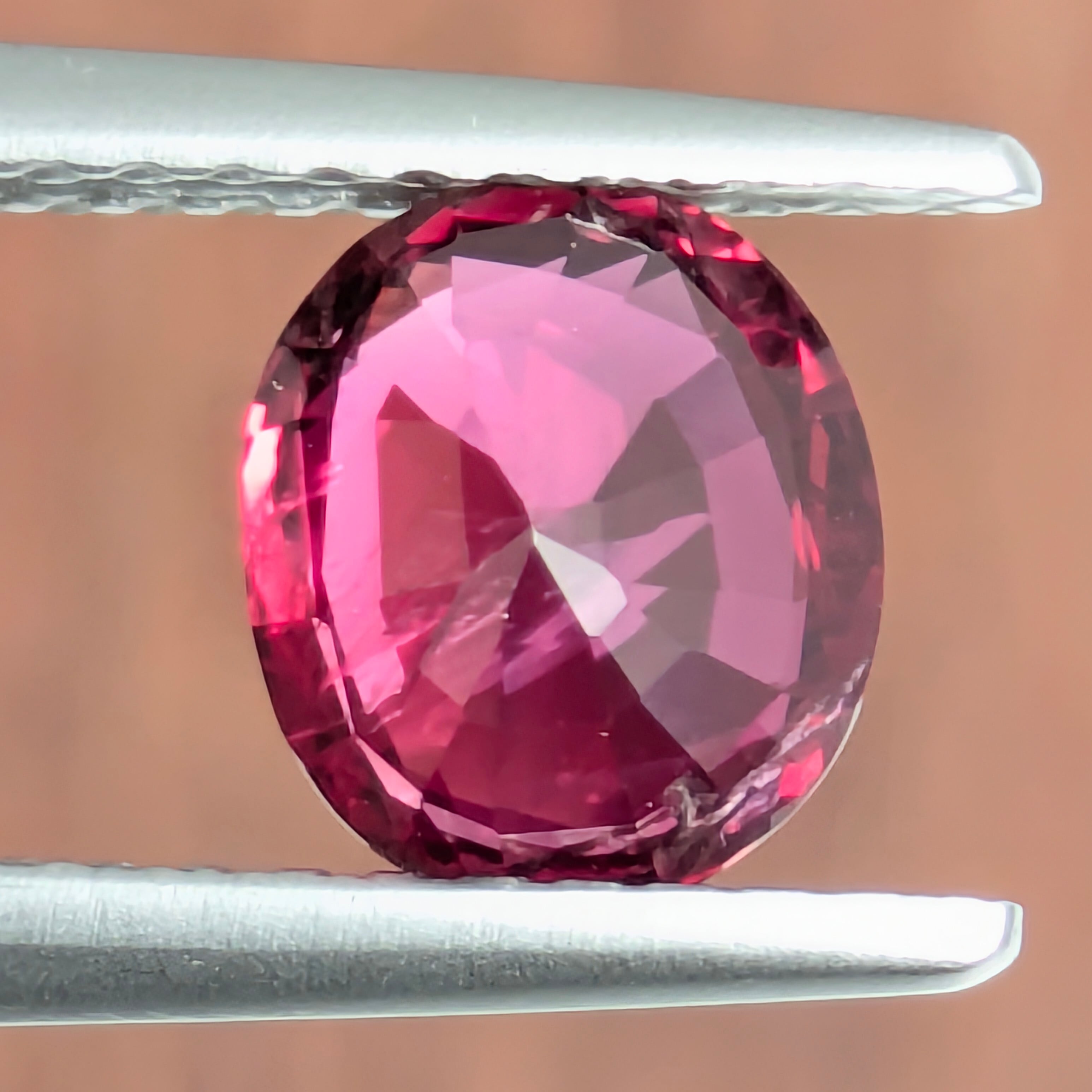 非加熱ピジョンブラッドルビールース ミャンマー産 【1.33ct