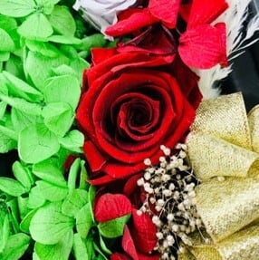 ギフト】辛口ジョージアワイン赤（Mukuzani)+プリザードフラワー