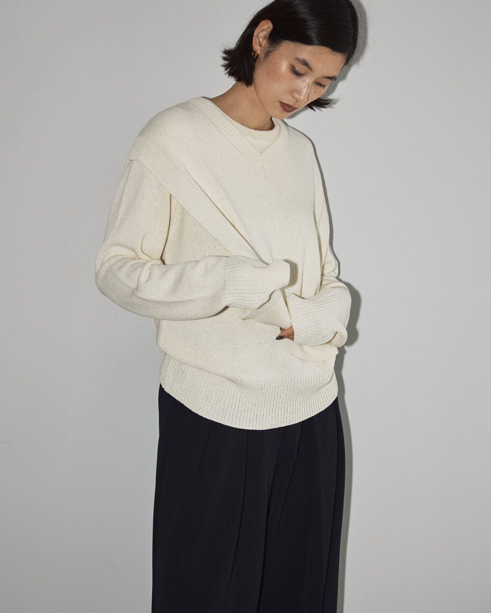 トゥデイフル  Slit Neck Knit