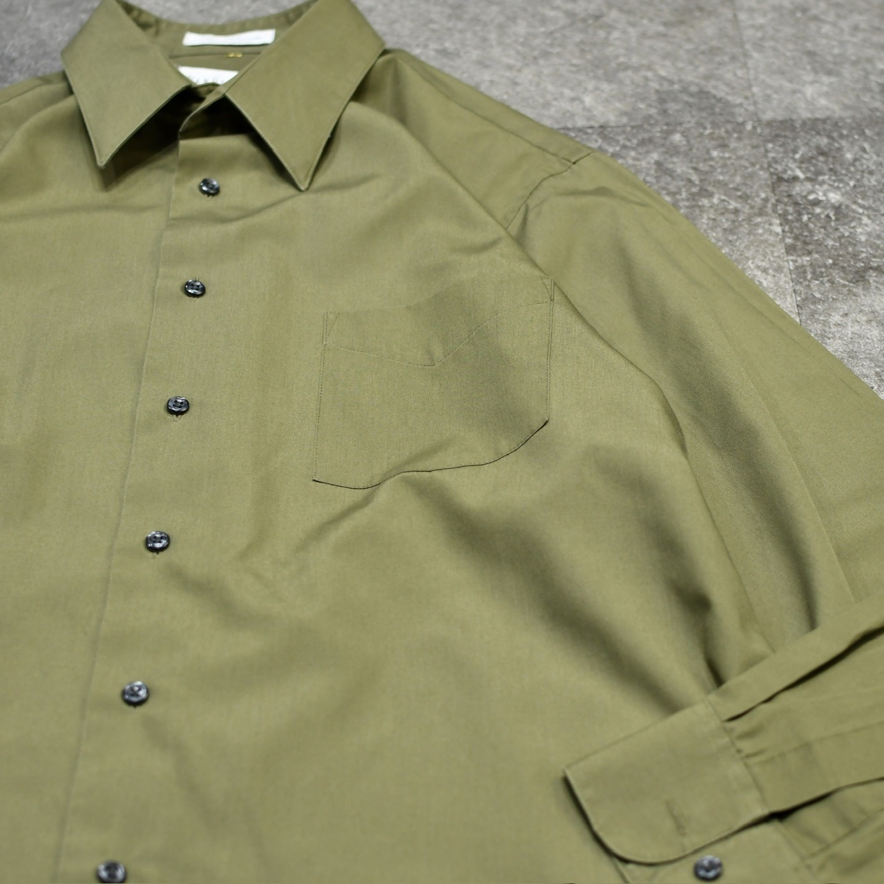 VAN HEUSEN khaki dress shirt
