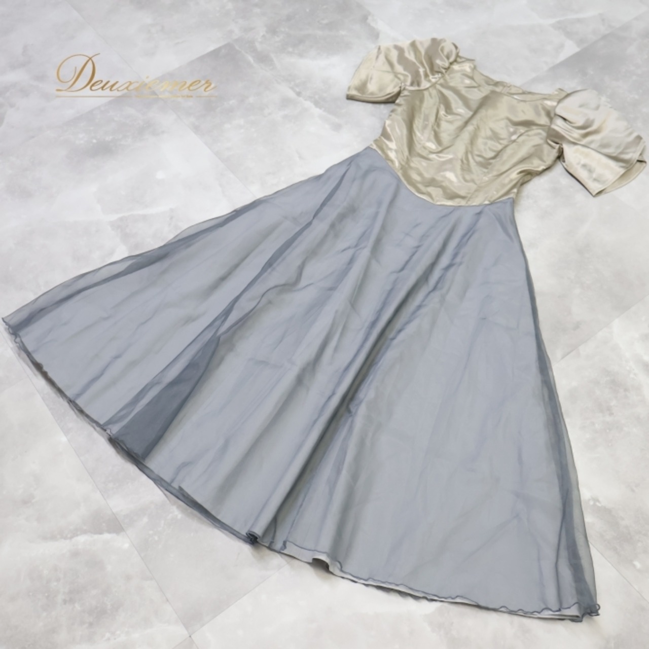 フラダンス 衣装 ワンピース ドレス ゴールド系 アロハスタンダード フラ ダンス 金 光沢 ハワイアン 上品 ALOHA STANDARDS 日本製 華やか 無地 半袖 パフスリーブ かわいい アロハ グレイ系