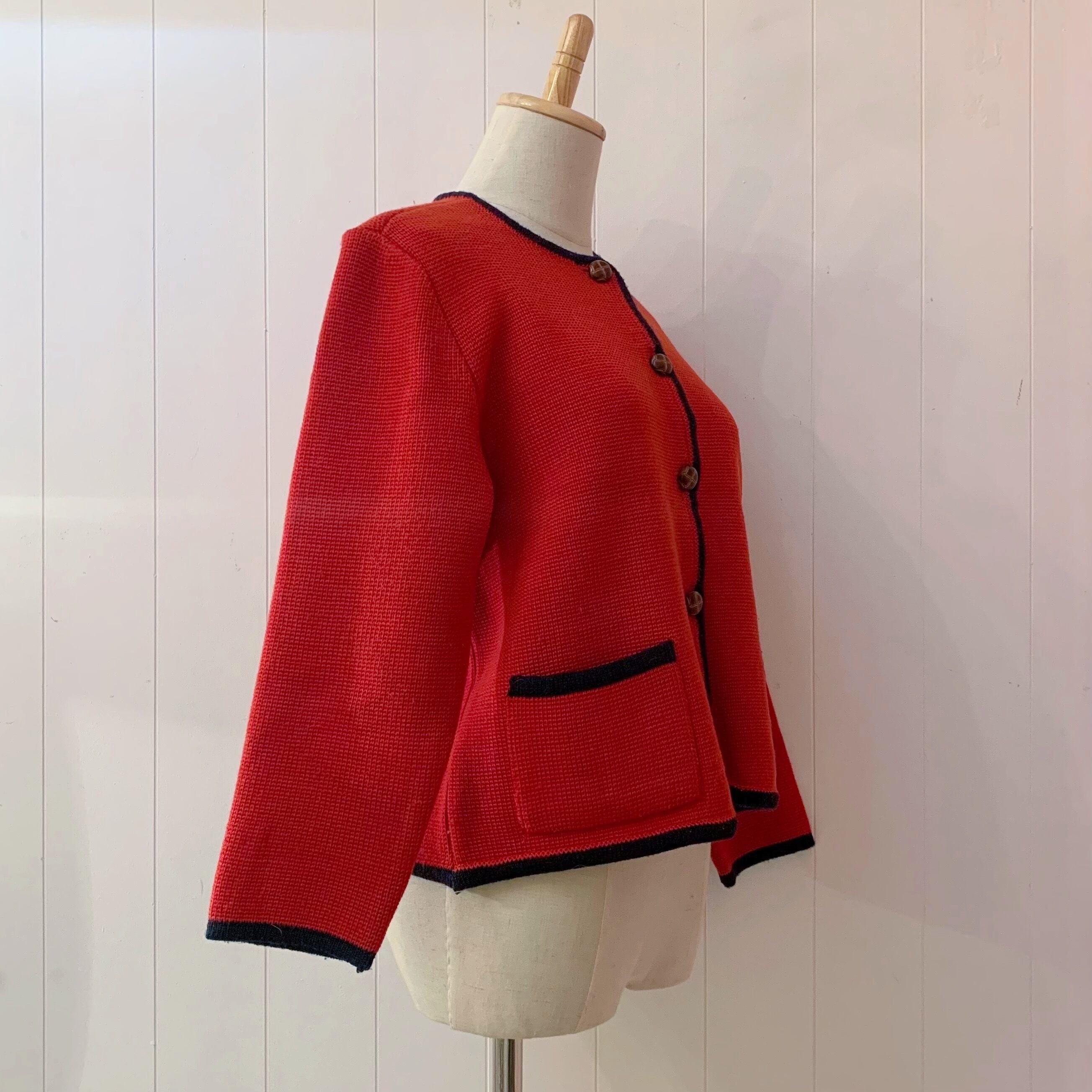red × navy piping knit cardigan