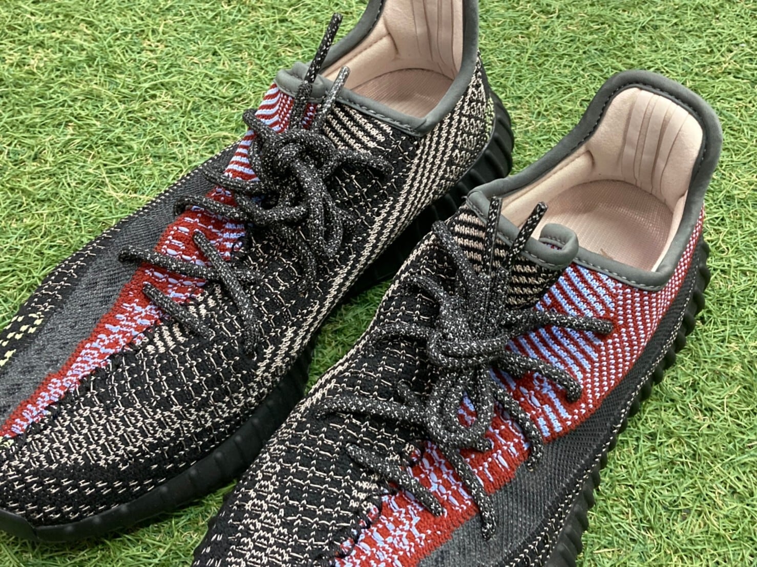 15%OFF MORE SALE adidas YEEZY BOOST 350 V2 YECHEIL REFLECTIVE 