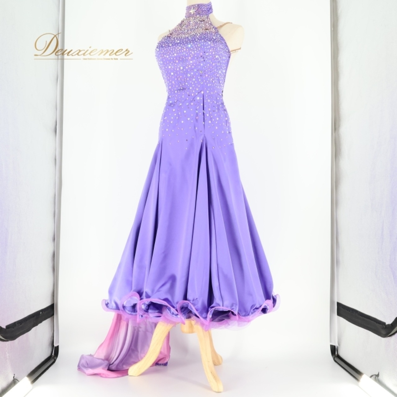 社交ダンス 衣装 スタンダードドレス ドレス ワンピース フロート レース グラデーション 紫 ピンク 光沢 デモ 競技 ダンス パーティ 発表会 無地 バングル ピンク系 パープル系 フロートスカート 競技用 おしゃれ モダン ダンス衣装 派手なドレス 華やか グラデーションドレス