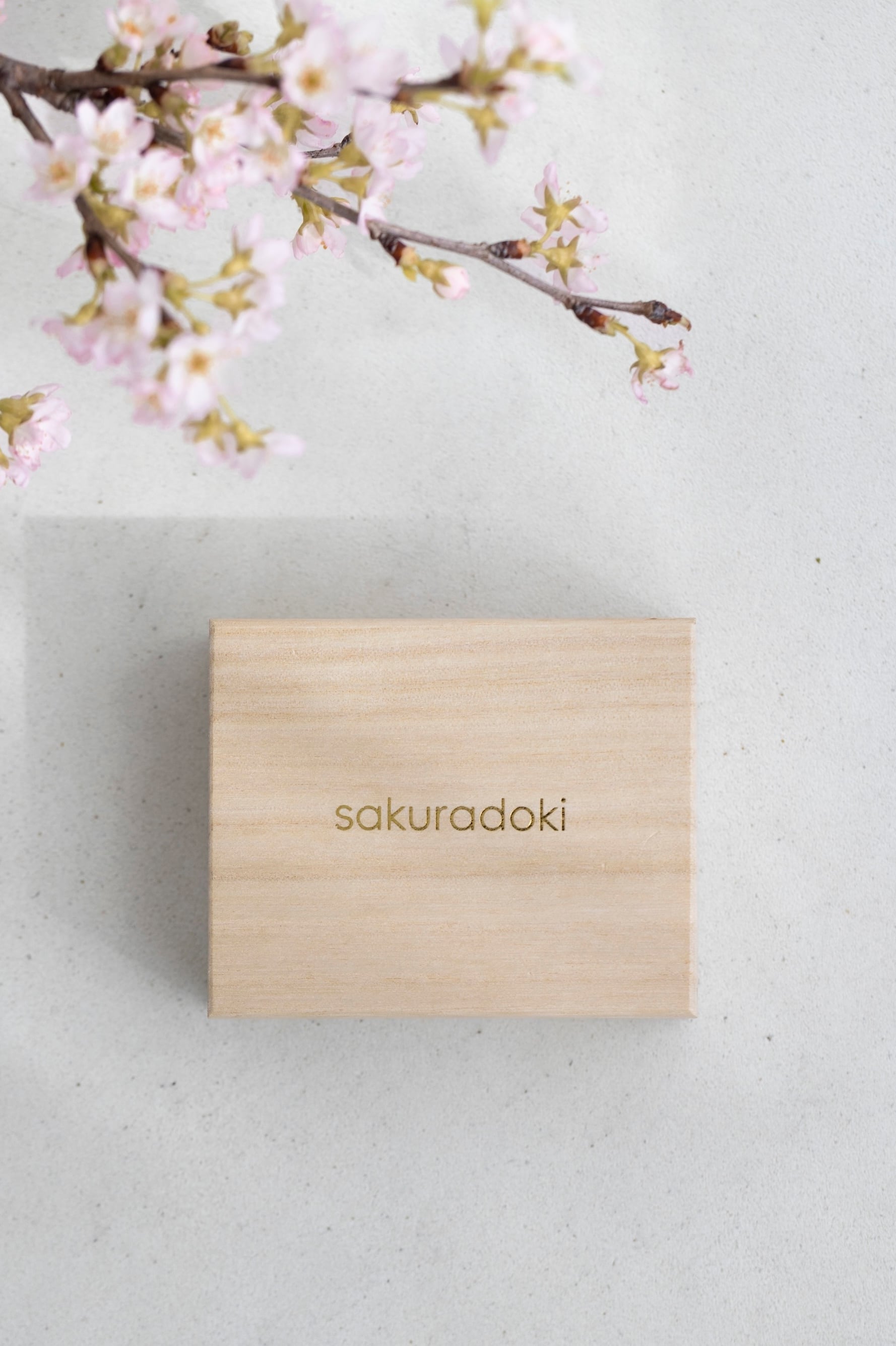 sakuradoki - 粋 - 桜フープピアス | Tomorrow Fabric