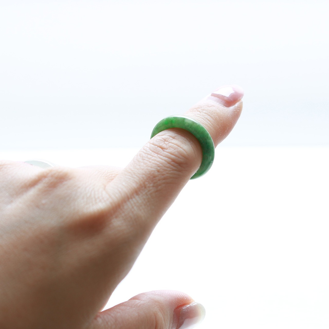 【10号】レアアイテム！これぞ翡翠！くり抜き甲丸リング A貨翡翠 jd_rg1645