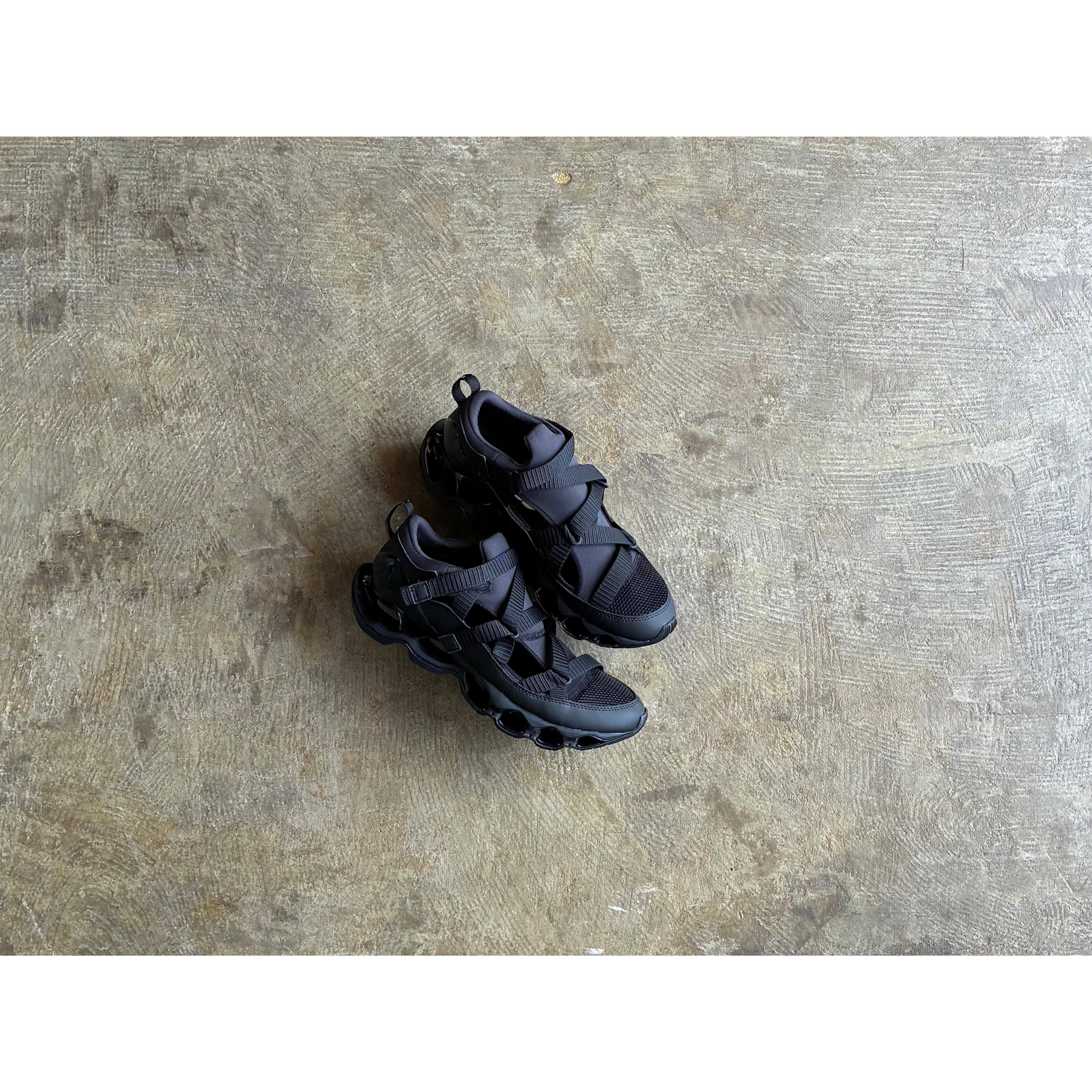 MIZUNO(ミズノ) WAVE PROPHECY STRAP Black | AUTHENTIC Life Store