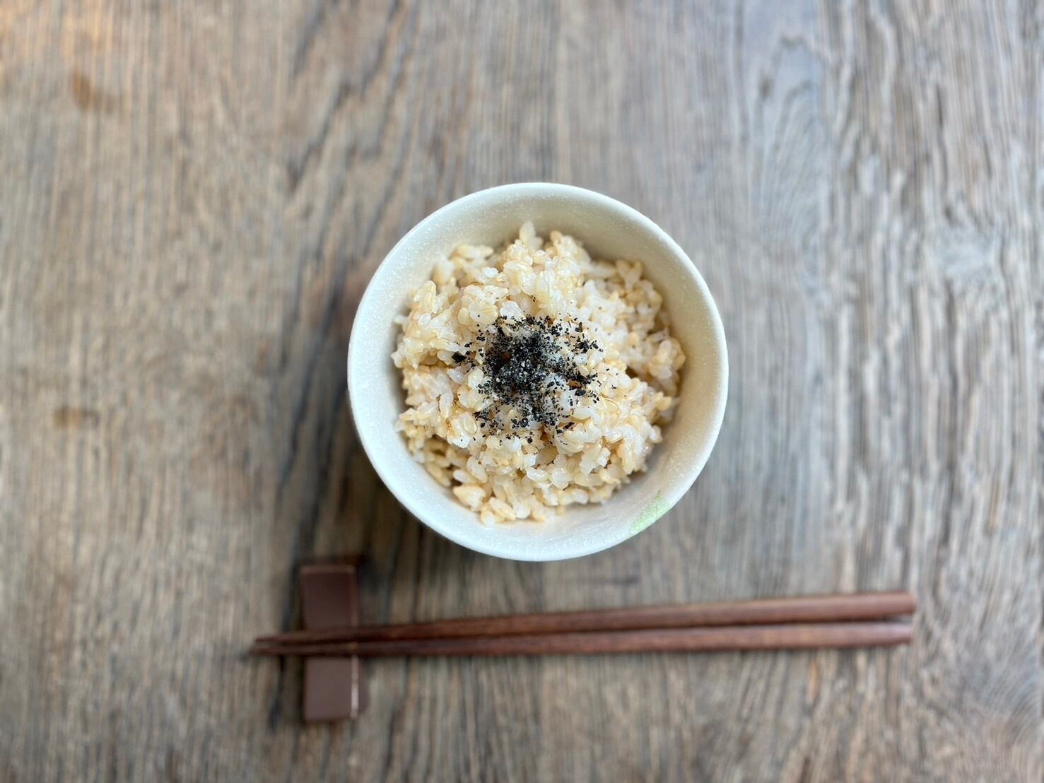 セット割】香ばしい、すりごまの 黒ごま塩100g x5個（5%off） | [公式