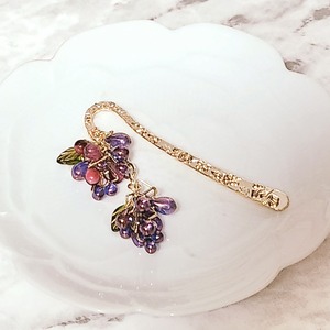 【ハンドメイド】葡萄のブックマーカー 2411163