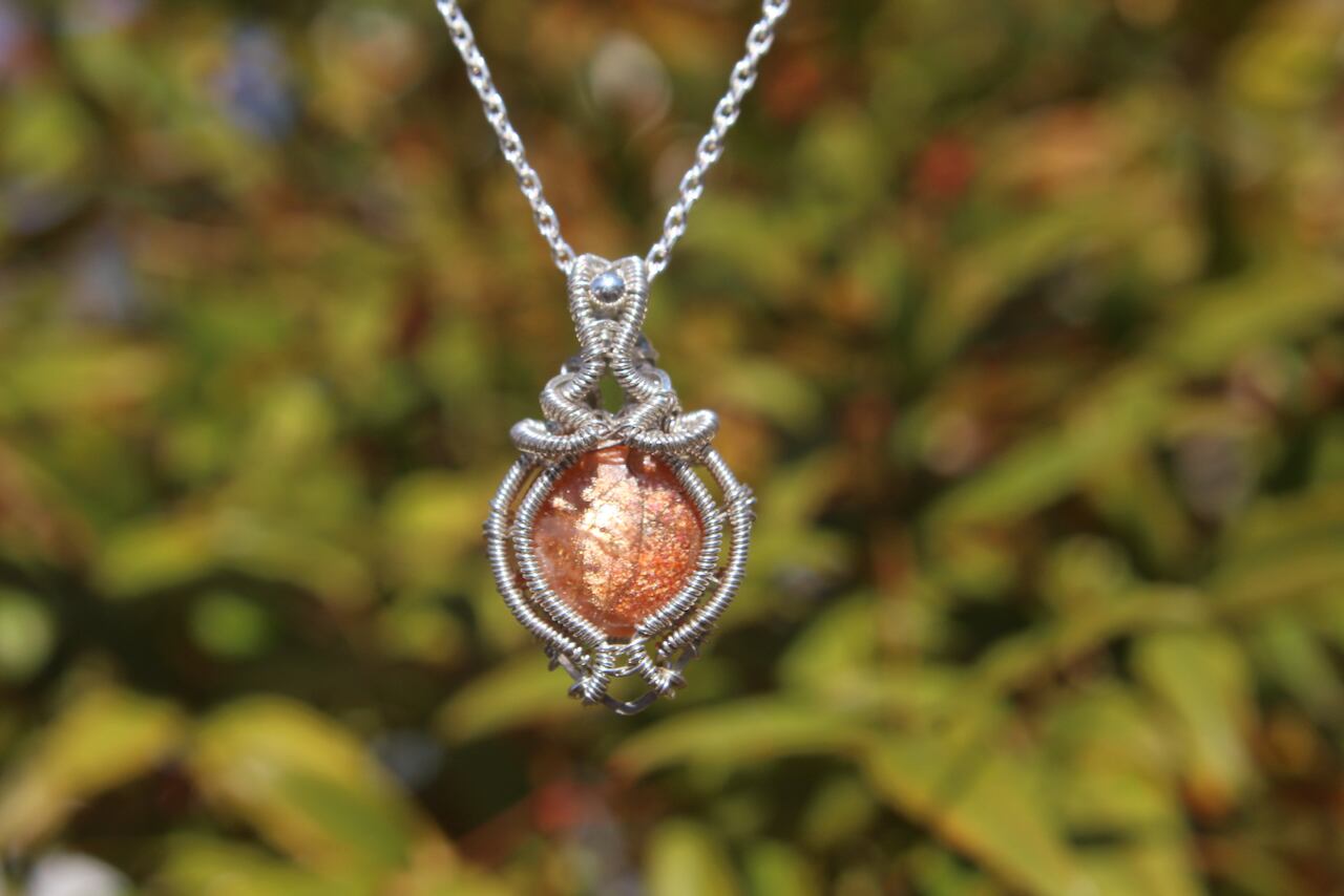 Sunstone silver925 wire wrapping pendant