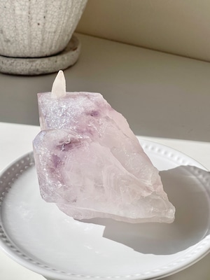 ブラジル産 カルサイトオンホワイトファントムアメシストツイン/ square calcite on amethyst twin