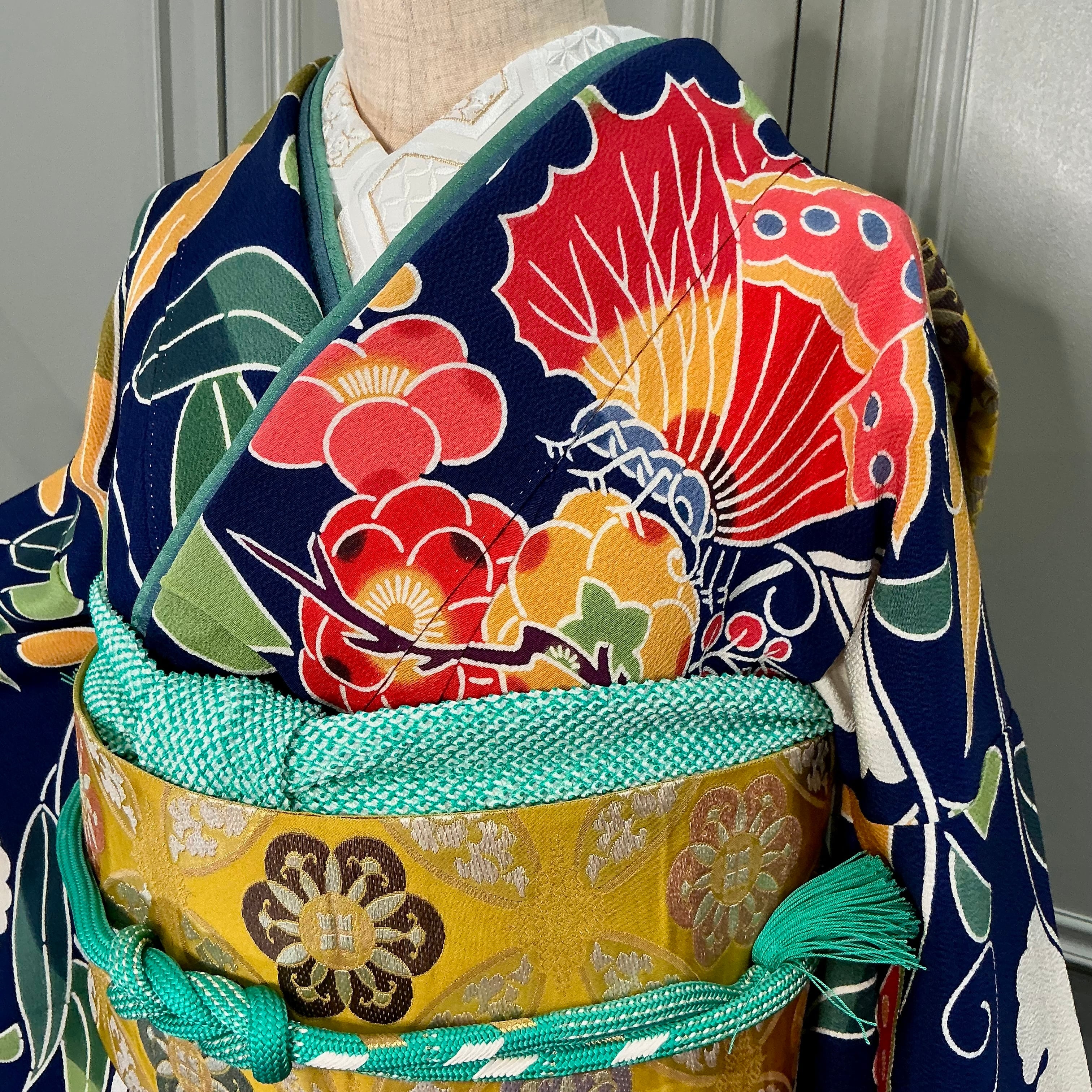 振袖セット　花紋刺繍無地振袖　高級作家物 藍花うらら＊振袖 紅型 作家もの 成人式 卒業式 振袖 袋帯 帯締め