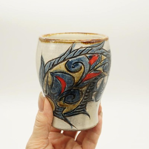 フリーカップ　魚紋　【金城陶器秀陶房】　