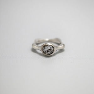 Plump star ring(ブラックルチルクォーツ)