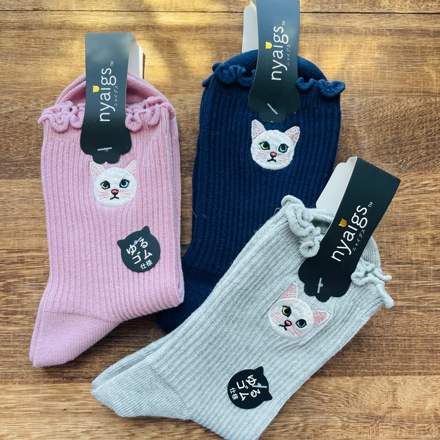 白猫 靴下｜レディースソックス 猫 ねこ ネコ 猫雑貨 猫グッズ  かわいい  プレゼント ギフト 贈り物