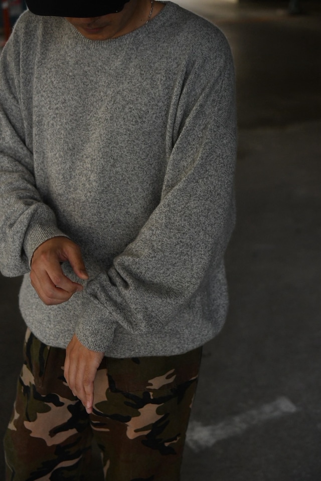 OK/80's "Neiman Marcus" feather grey pure cashmere knit