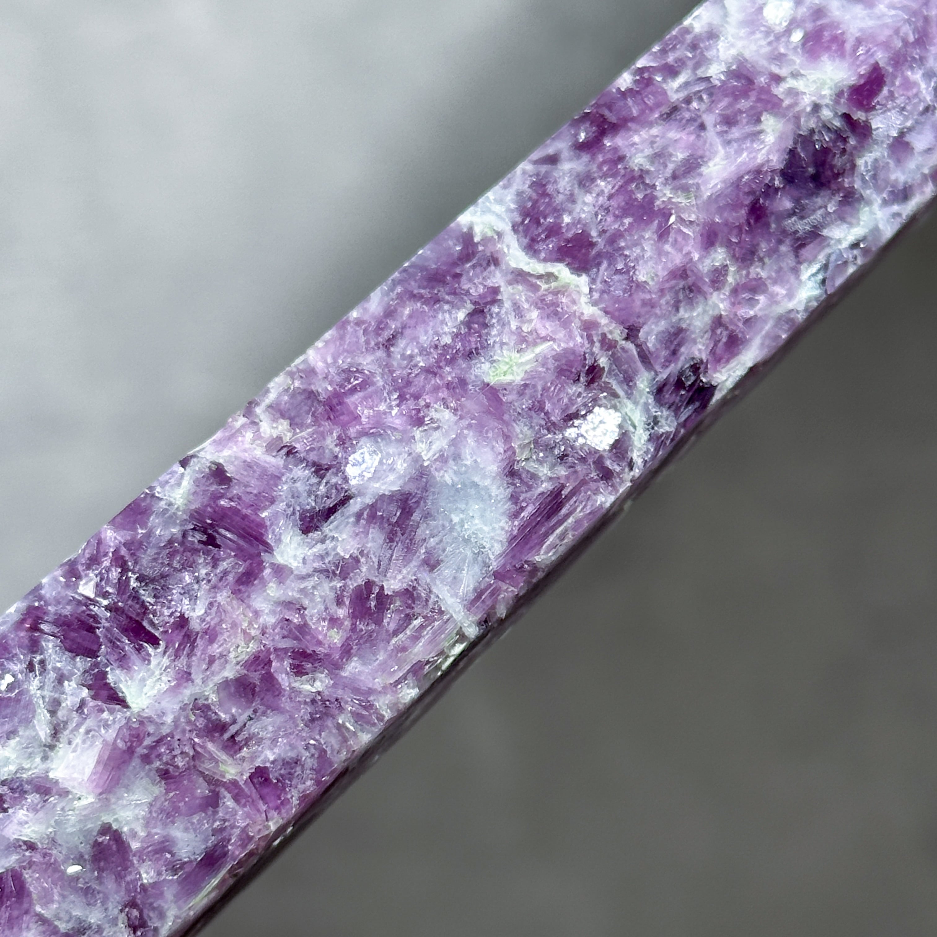 レピドライト4.9kg ーt774 レピドライト タワー型74◇Lepidolite◇天然石・鉱物・パワーストーン