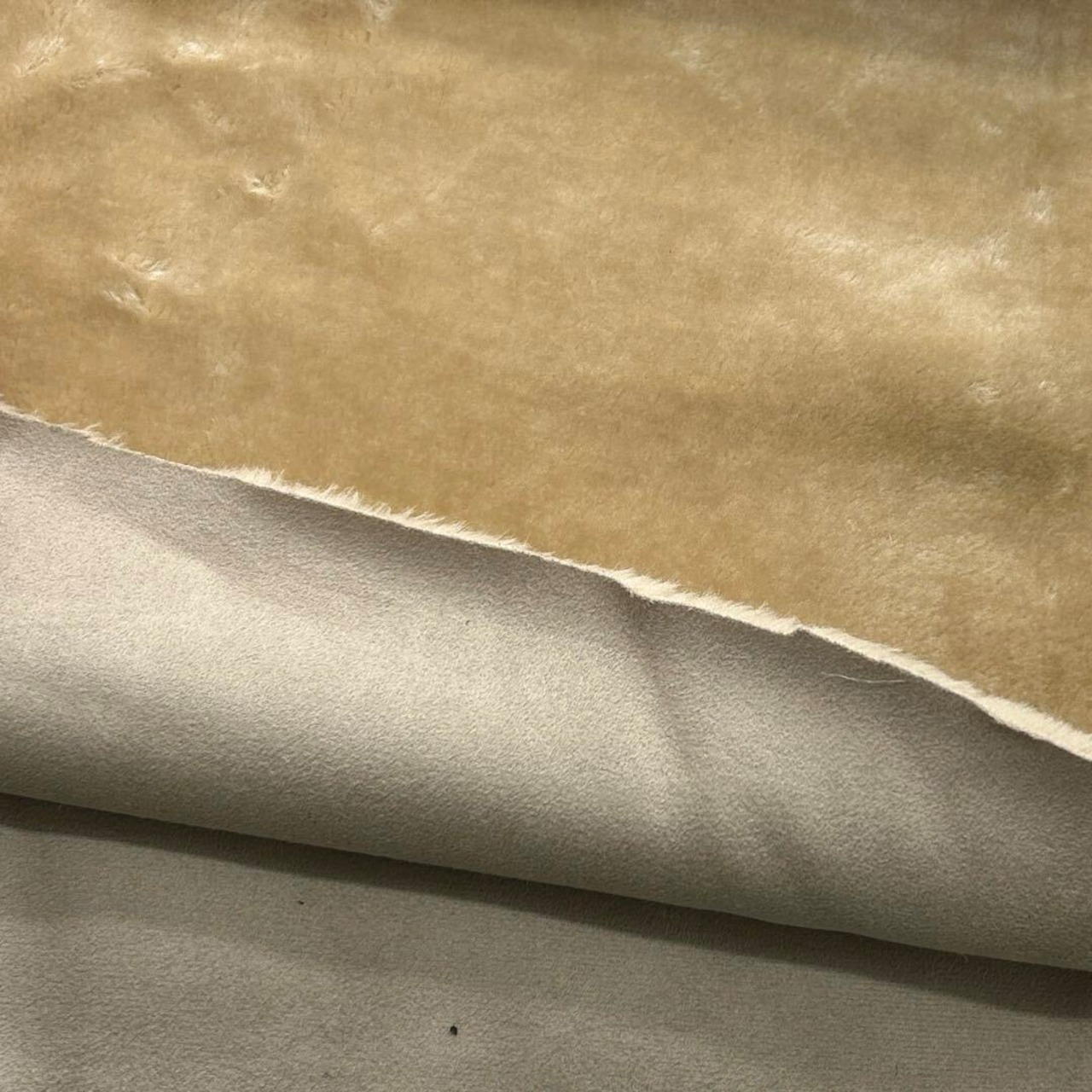 ★NY936◆1.6m◆ラスト1点!ポリエステルアクリル混裏スエード貼りファー生地◆ベージュ