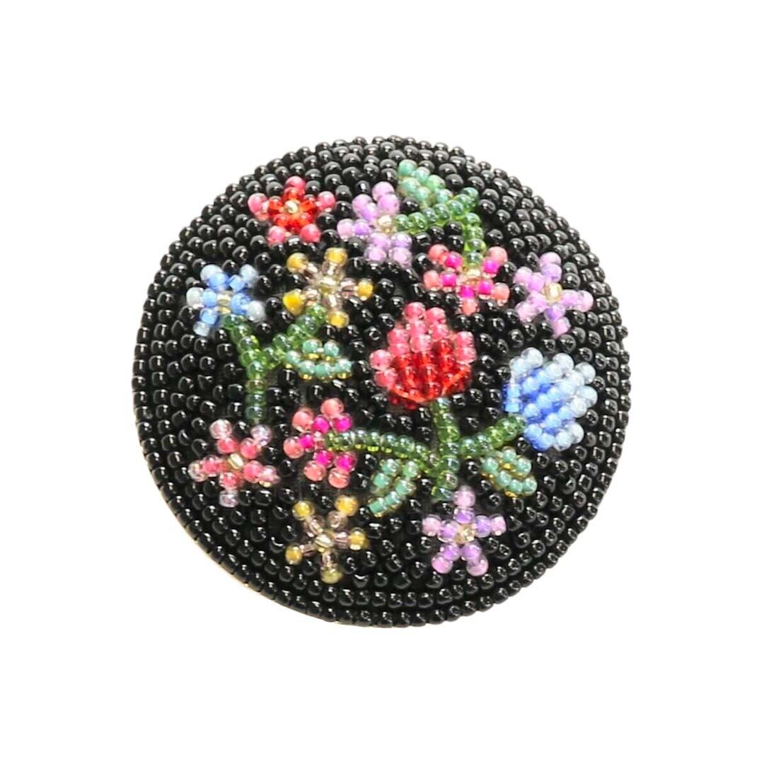 ¥1999 DAISY ブローチ　ビーズ刺繍　雛菊 花