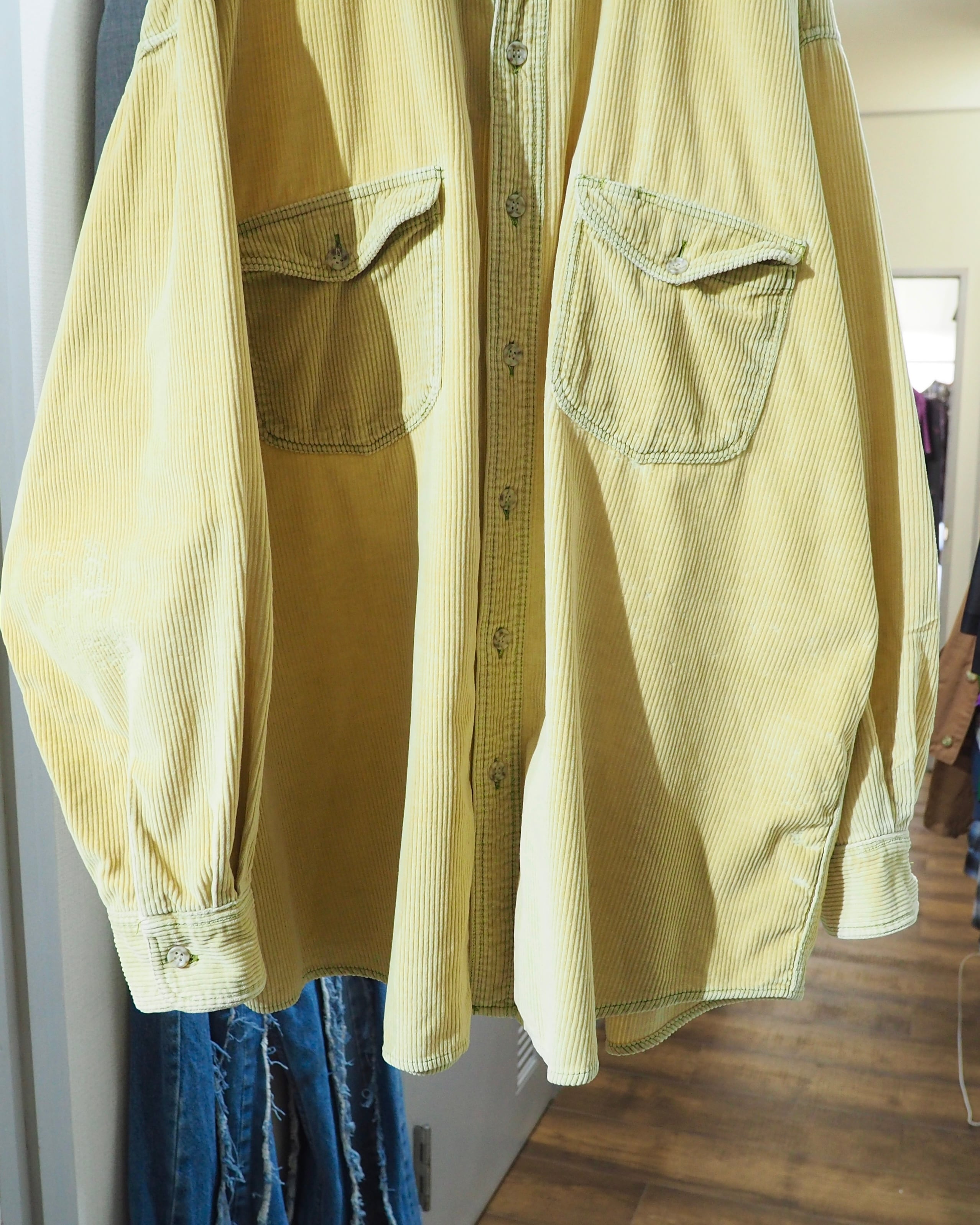 1990s " Trans position " Pale Lemon Color vintage loose Corduroy shirt