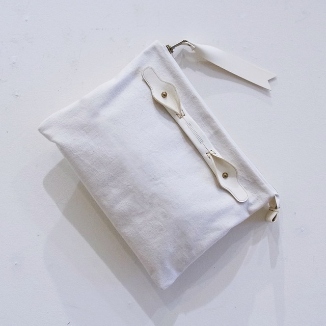 :octavus [CLUTCH BAG] largo 05 -White×White-