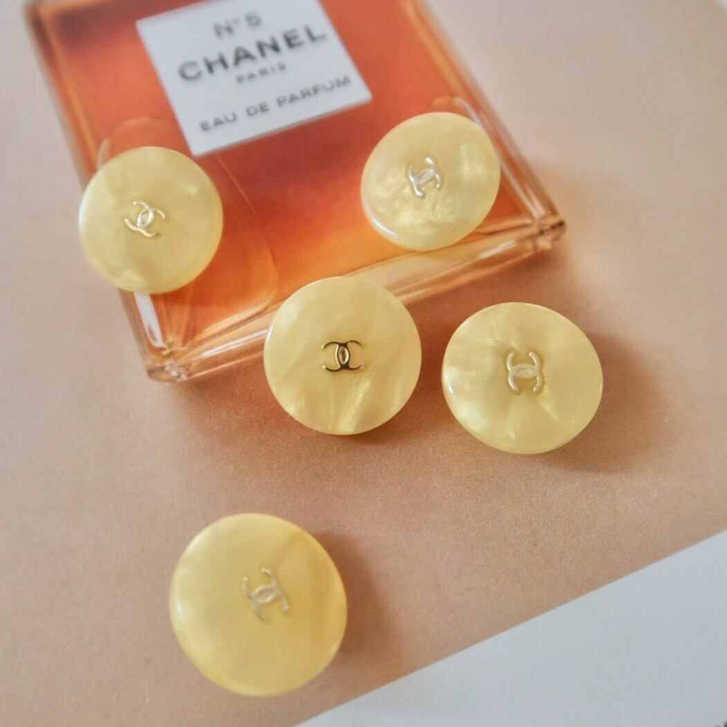 VINTAGE CHANEL BUTTON】ゴールド ココマーク 埋め込みボタン 18mm C