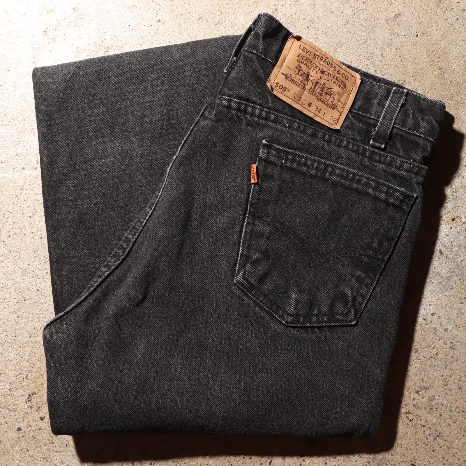 美品 34×32 Levi 