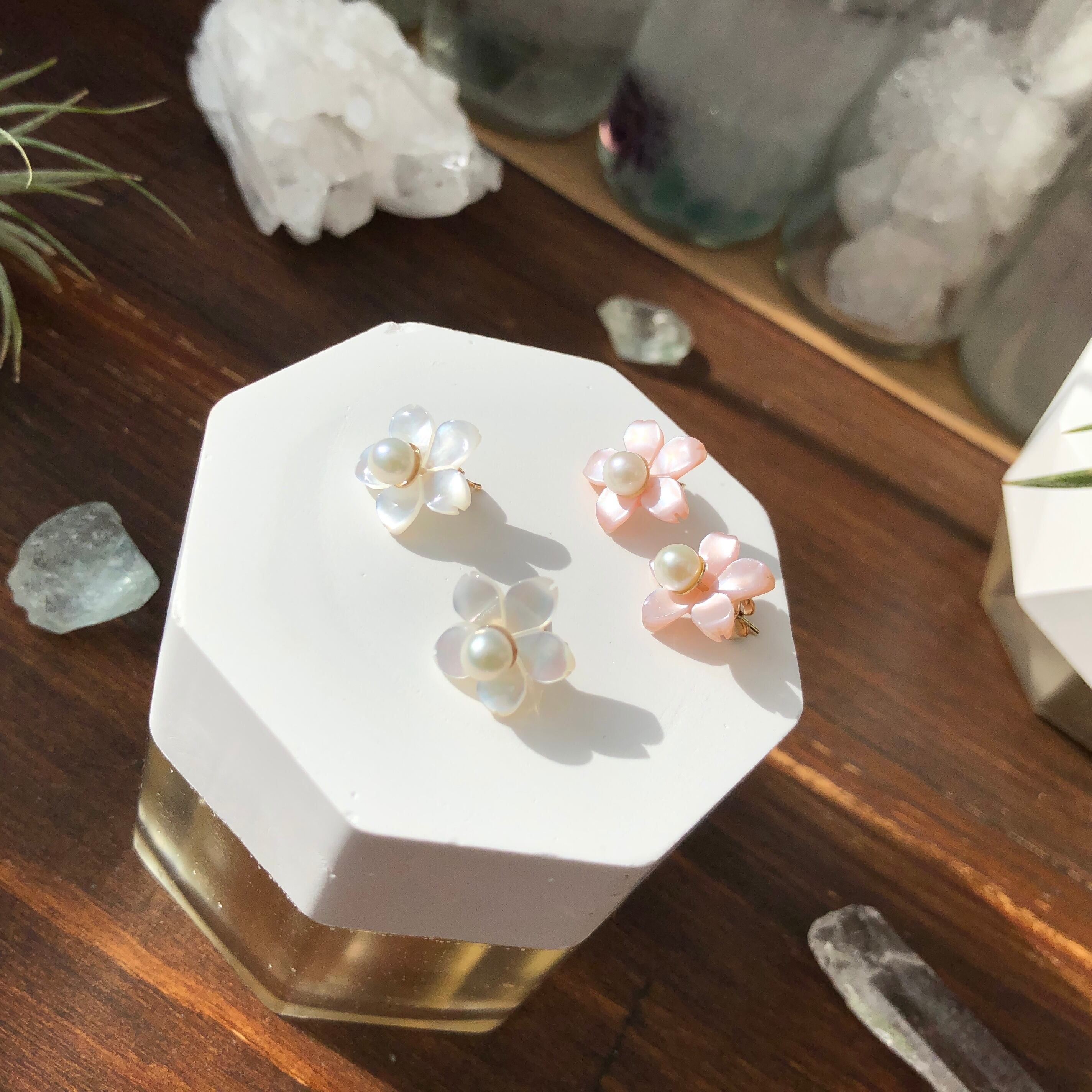 ◇ピンク◇淡水パール×桜シェル＊14kgfピアス | yvous