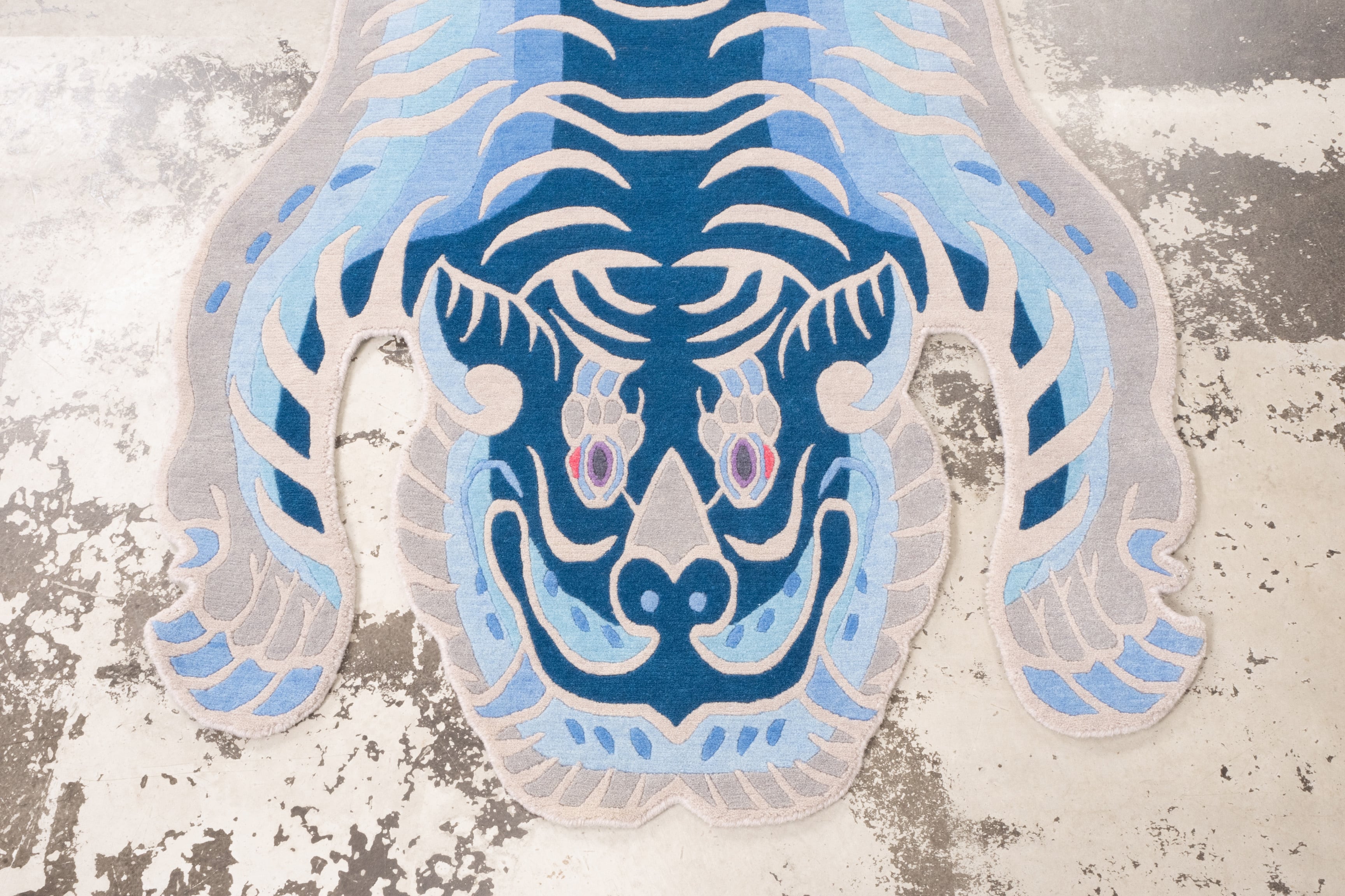 Tibetan Tiger Rug 《Lサイズ•ウール・オリジナル4・夏の藍染224