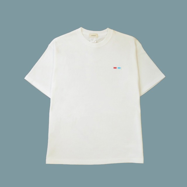 【KAHO】ワンポイント刺繍Tシャツ｟ホワイト / 3Dメガネ｠
