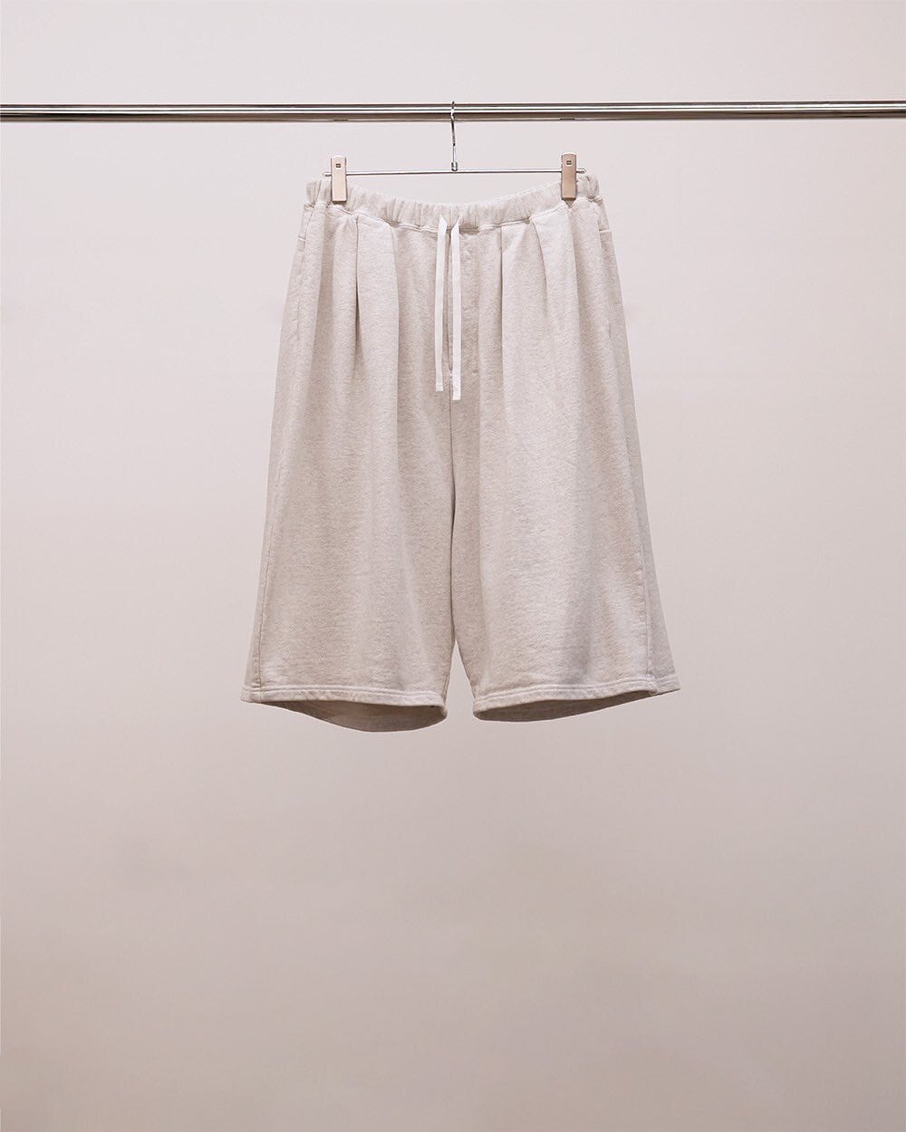 パンツ 25SS ancellm 3/4 TUCK SWEAT SHORTS ANCELLM アンセルム 25SS 3/4 TUCK SWEAT SHORTS タック
