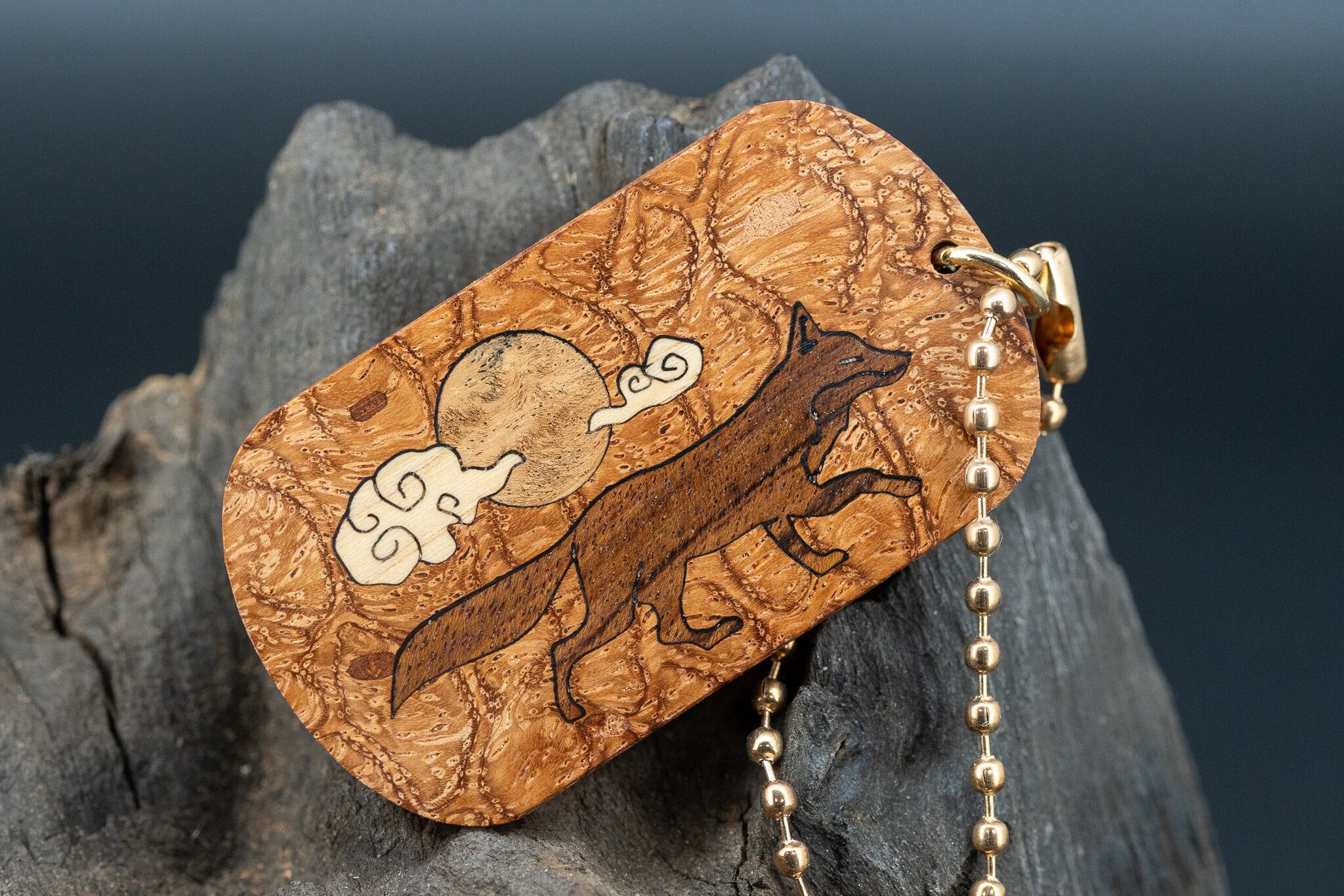 【杢の芸術】 アフゼリア キシレイ ドッグタグ 象嵌 十五夜きつね