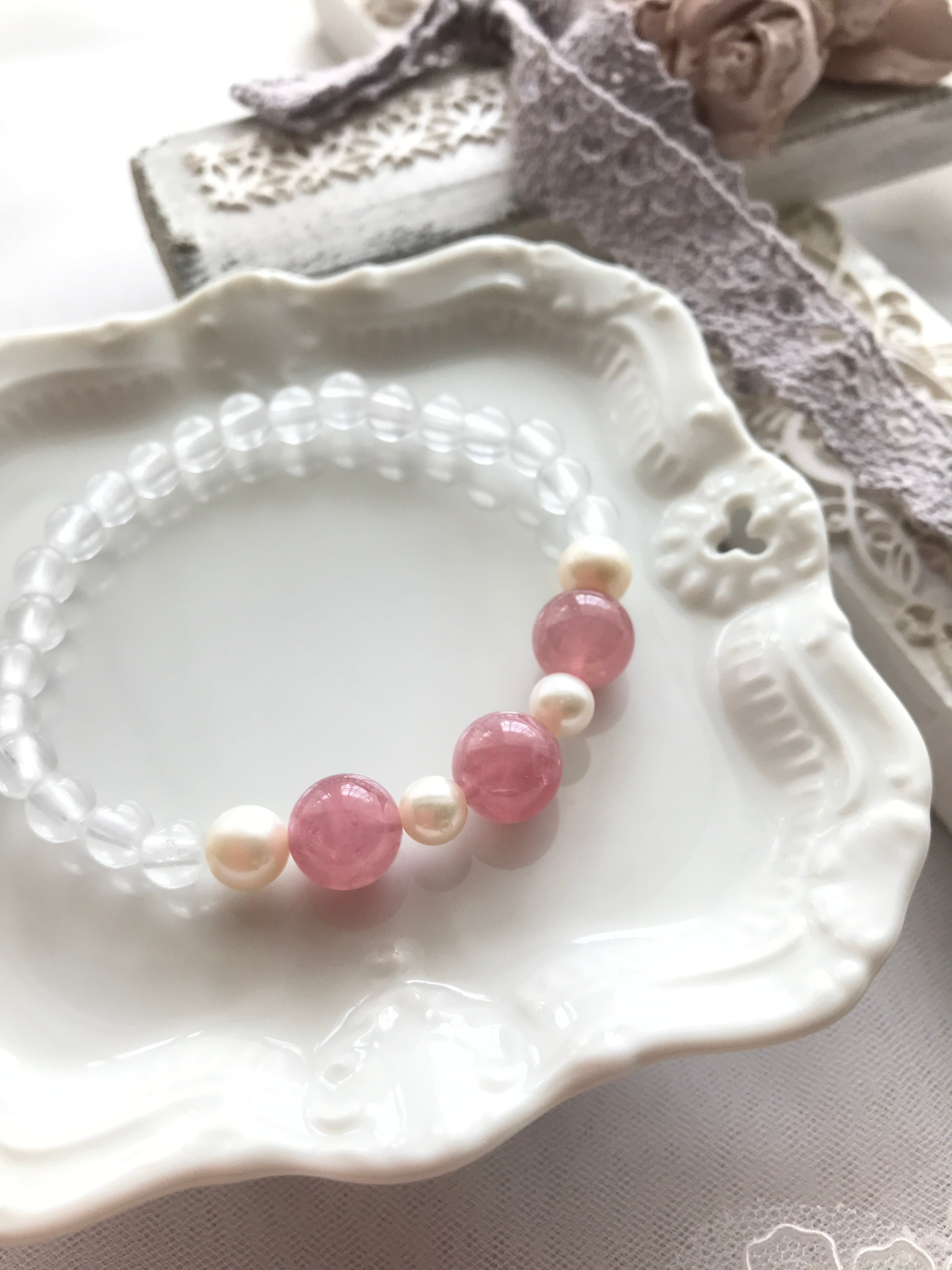 【N.570】ハンドメイドブレスレット　薔薇　淡水パール　ピンク　ドライフラワー ディープローズクオーツと淡水パールのブレスレット 22 | Angelica