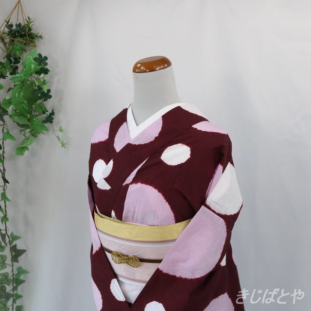 綿浴衣　白地に花々　藍