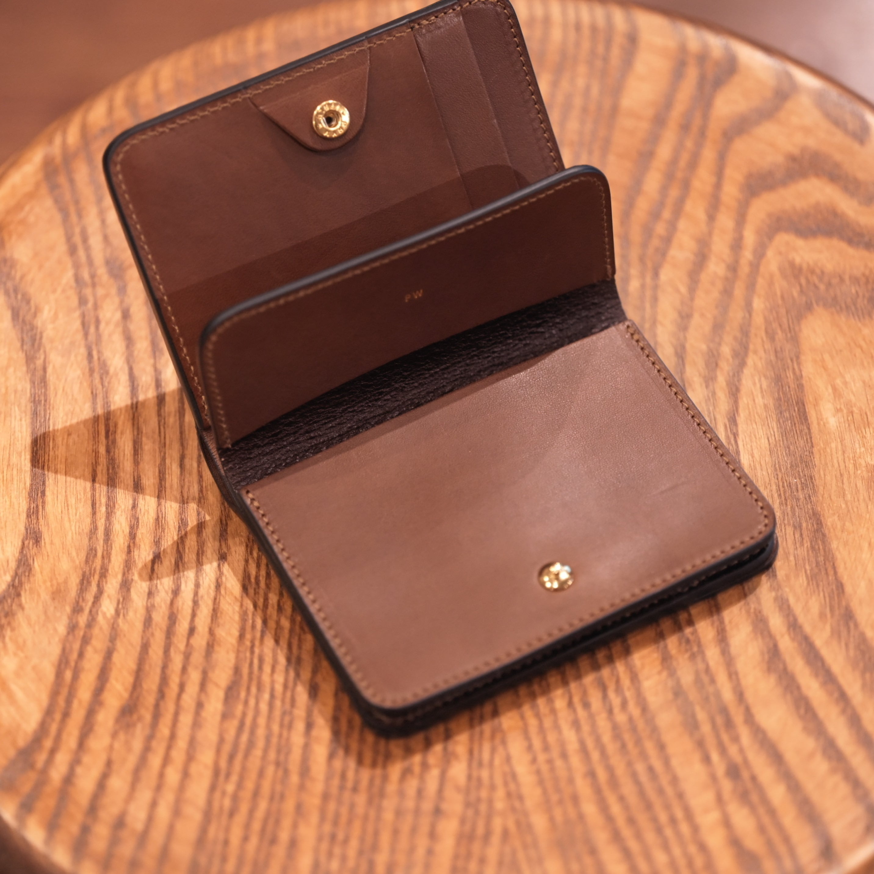 forme/フォルメ Post Wallet ブラック×ブラウン forme(フォルメ) 