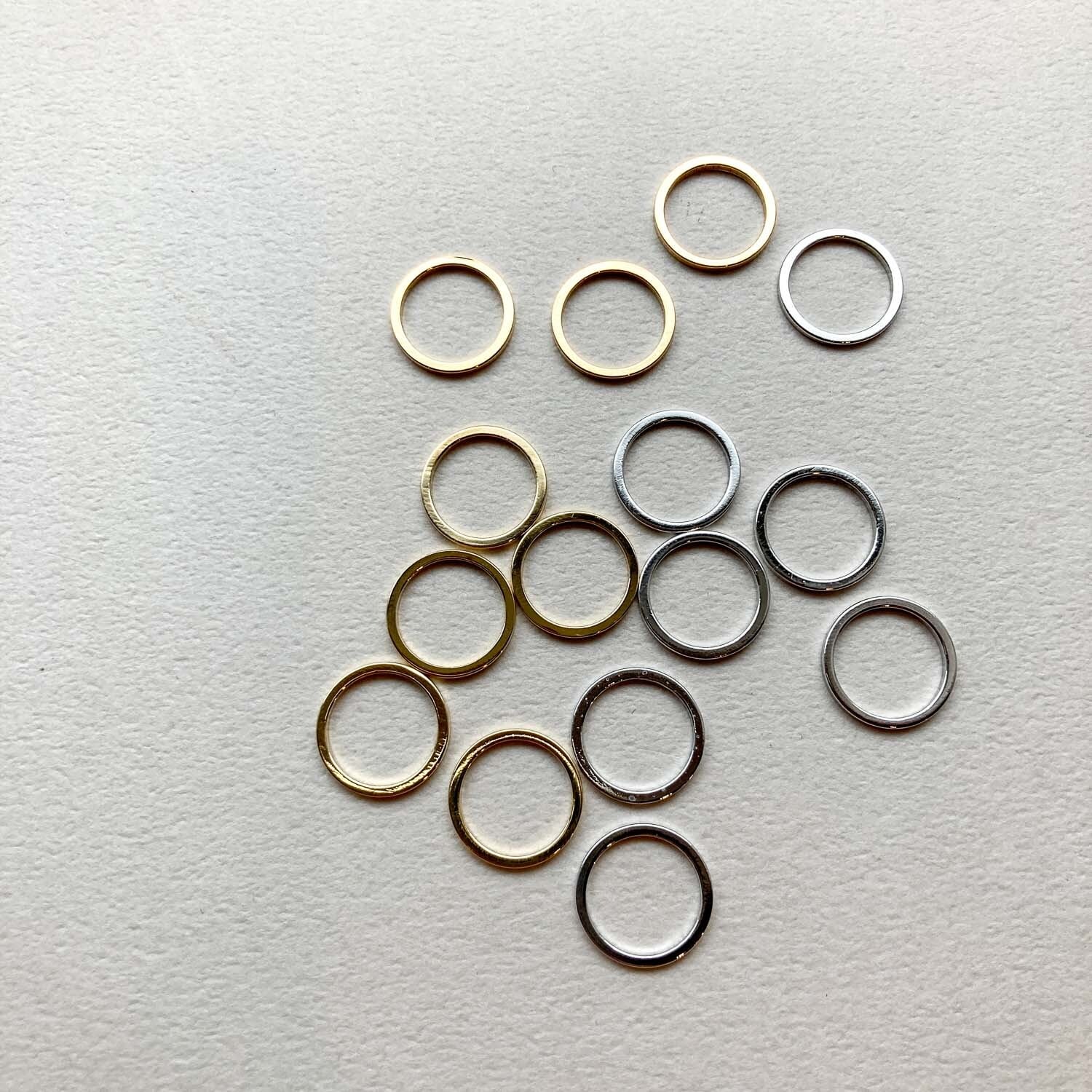 シンプルラウンドフラットフープチャームS(12mm)