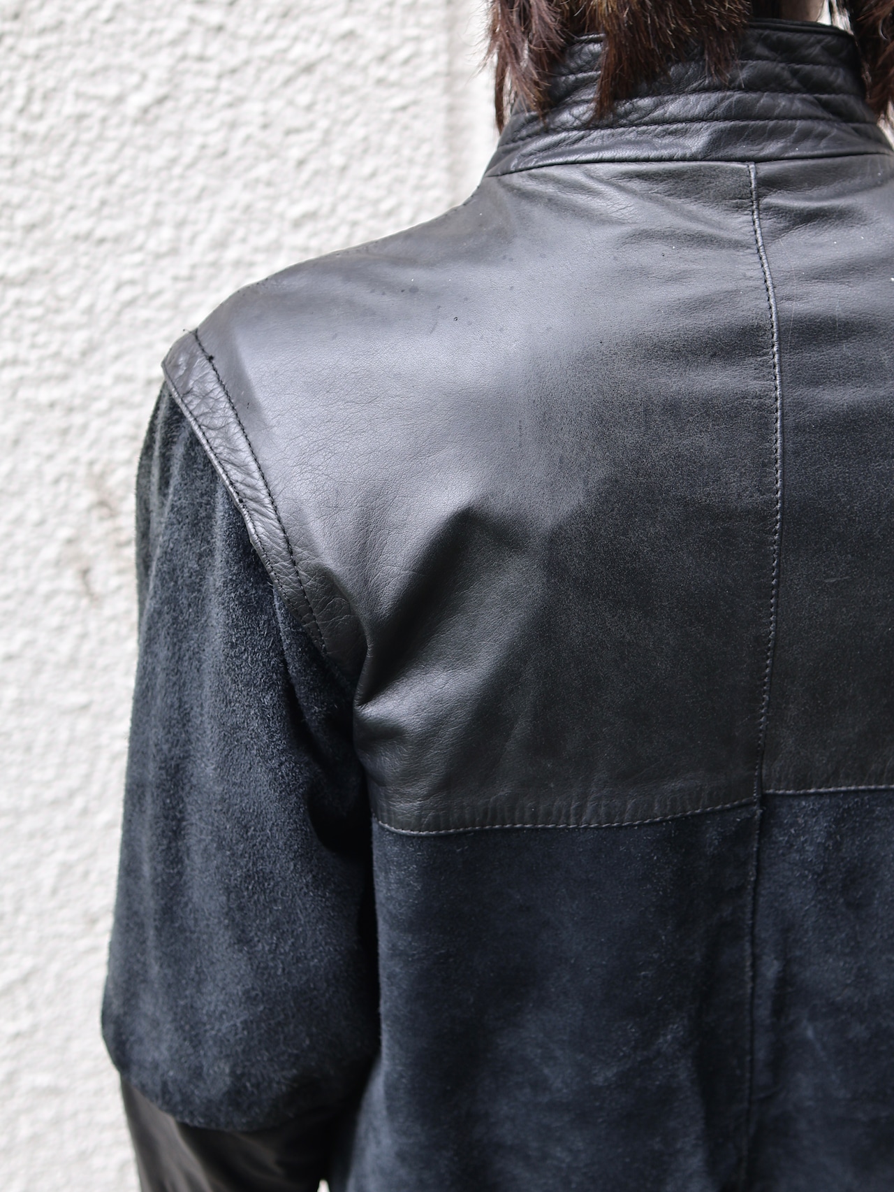 material switching leather blouson