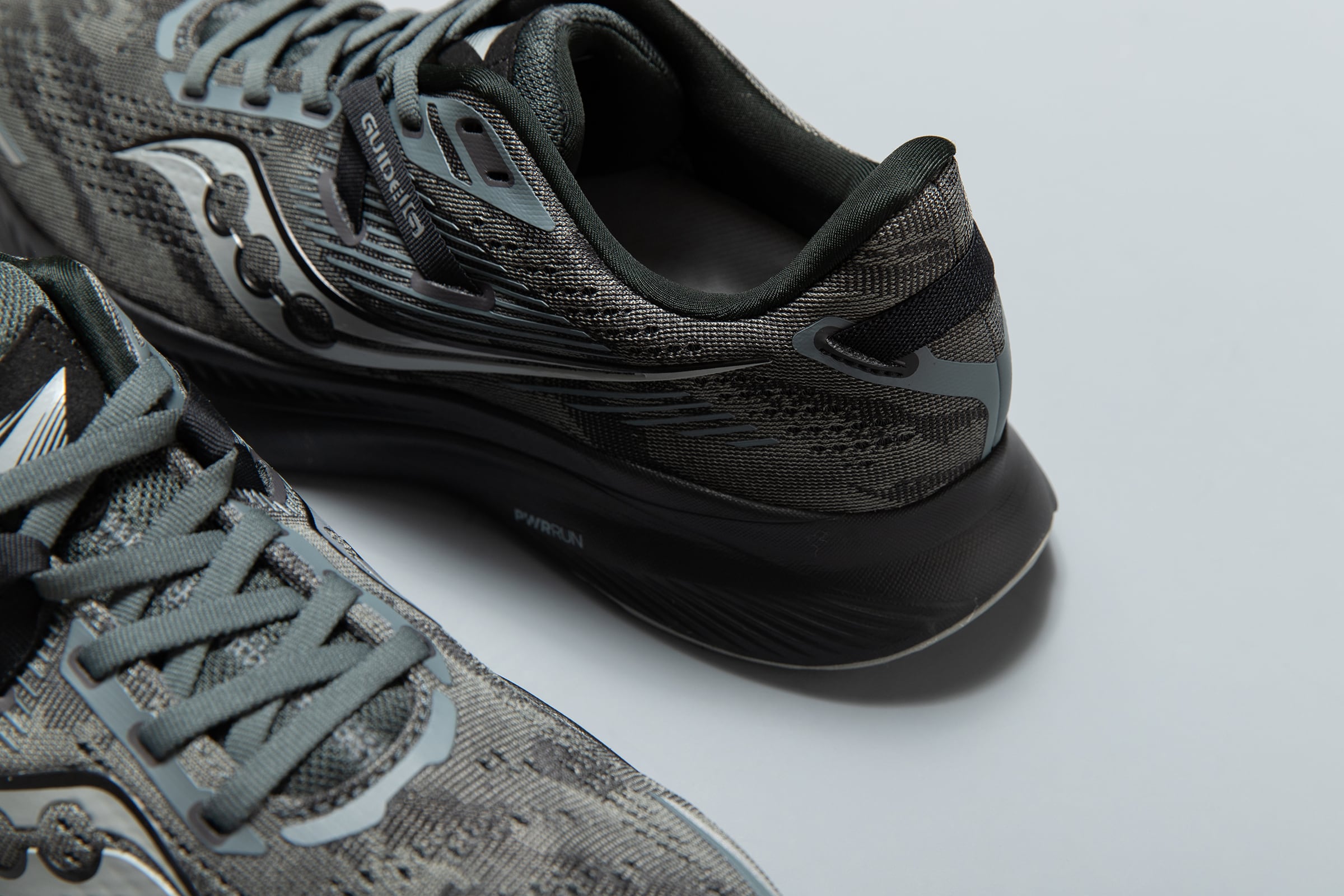 SAUCONY GUIDE 16 | PLAYGROUND | スニーカーショップ