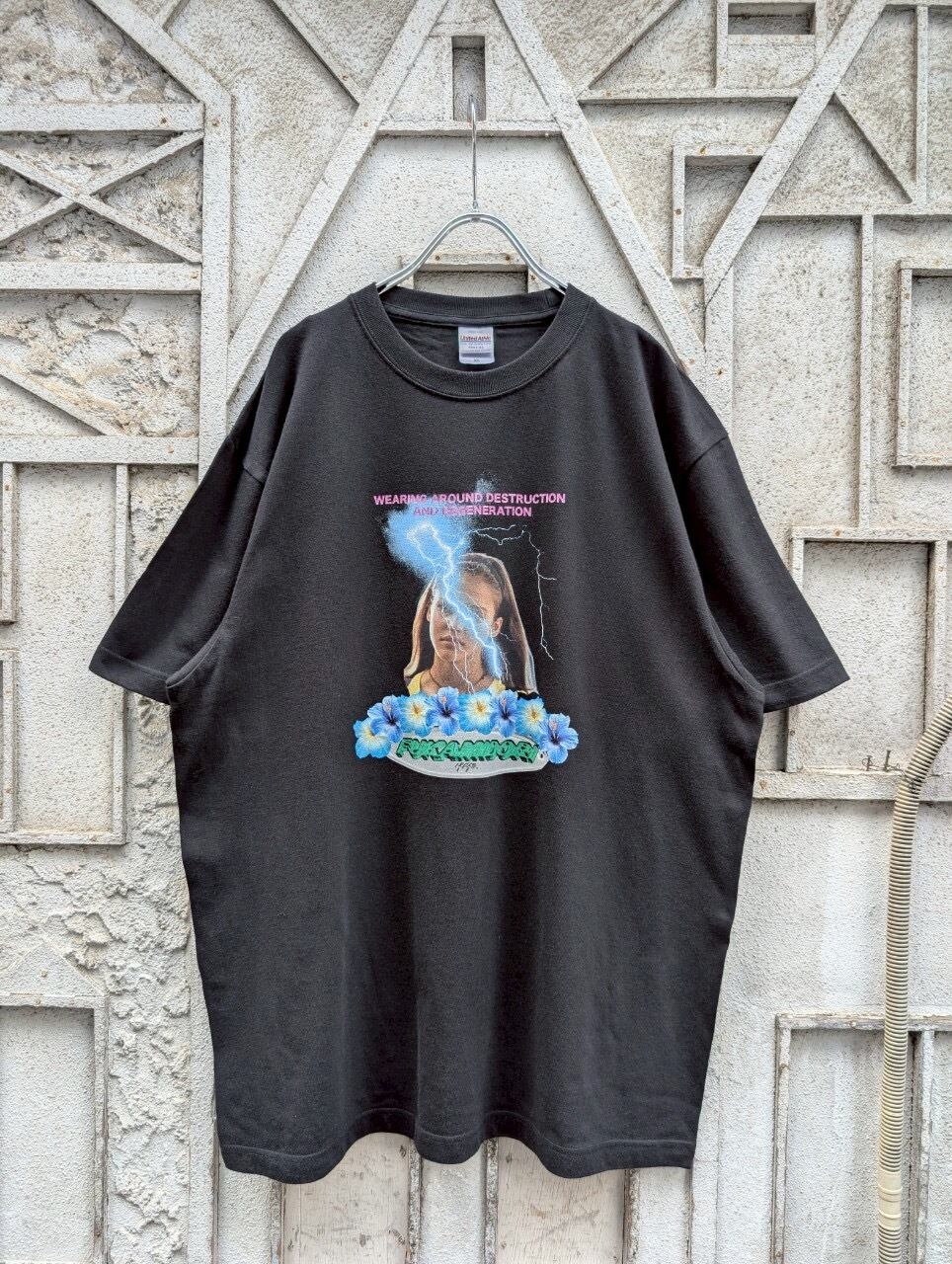 "YUGO.×深緑" thunder girl tee / BLACK