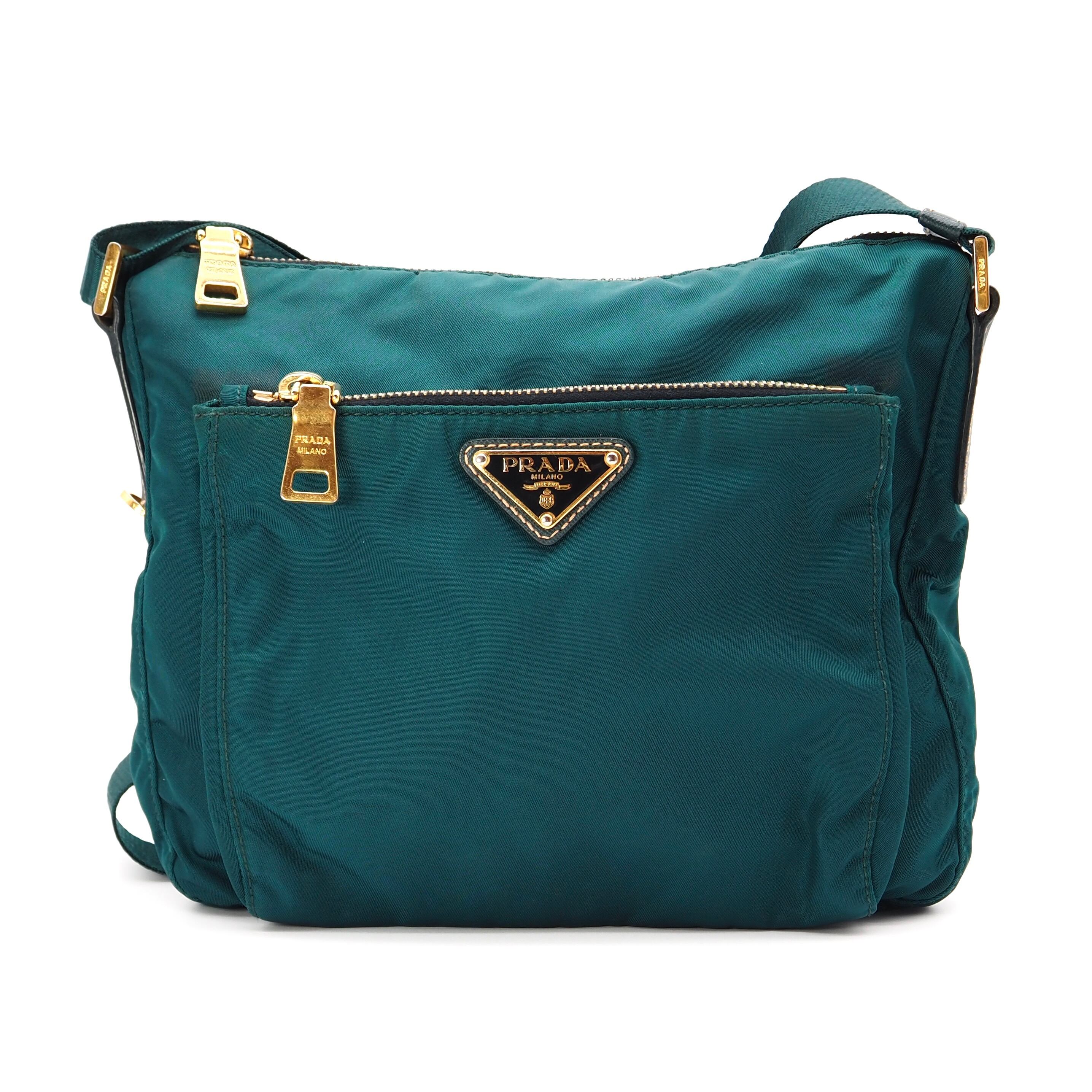 PRADA ダークグリーン ショルダーバッグ PRADA ダークグリーン ショルダーバッグ