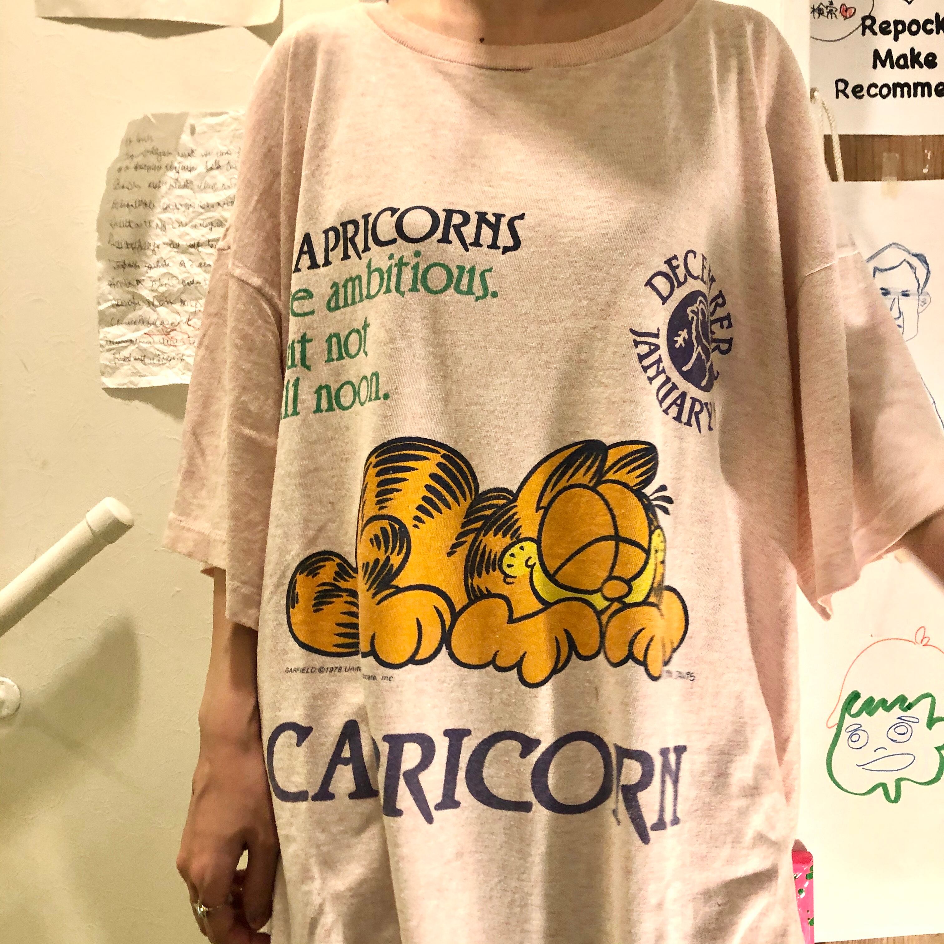 GARFIELD CAPRICORN Tシャツ | repock make recommend