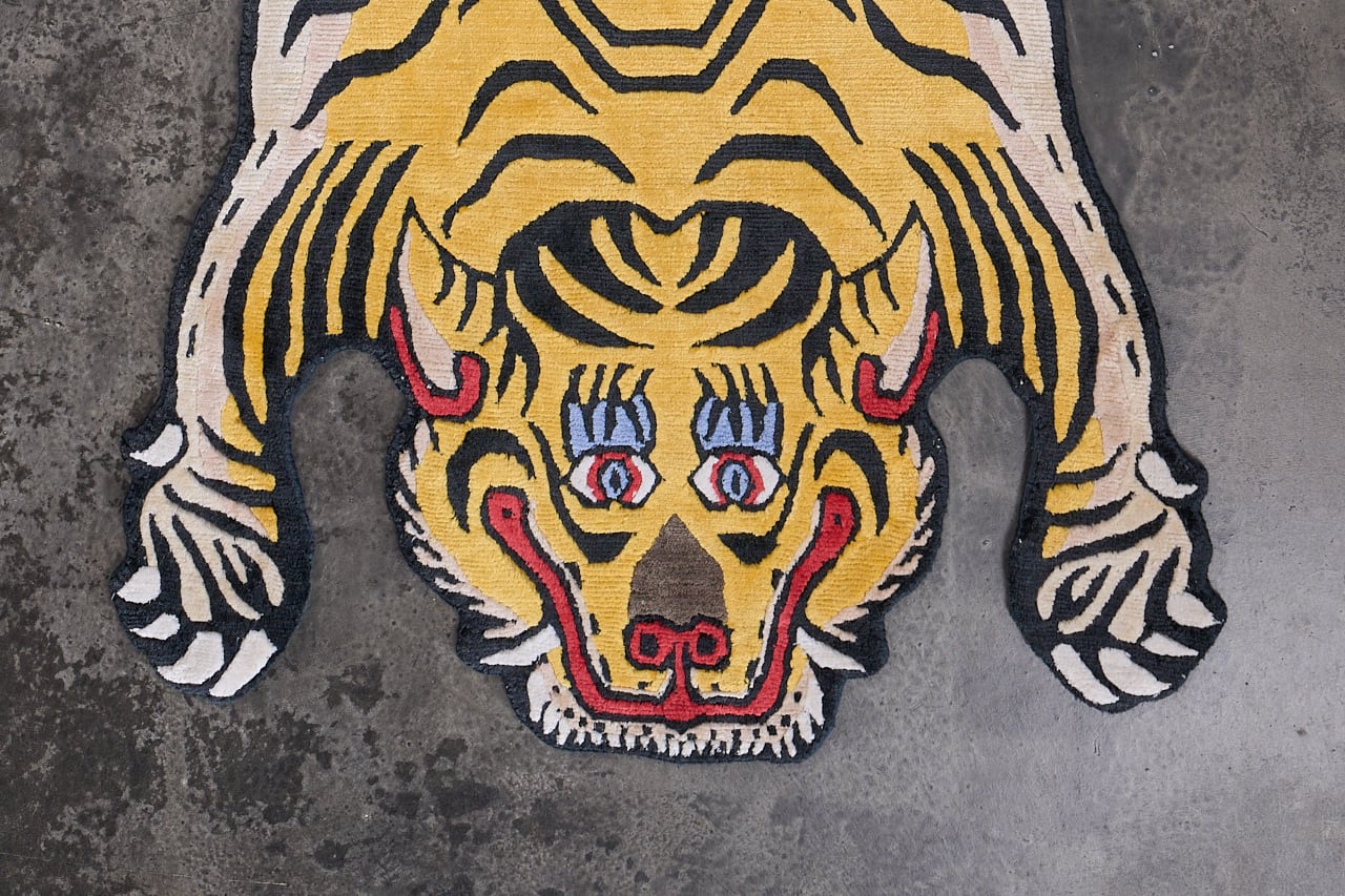 【最終値下げ】チベタンタイガーラグ　Mサイズ　シルク Tibetan Tiger Rug 《Mサイズ•シルク209》チベタンタイガーラグ