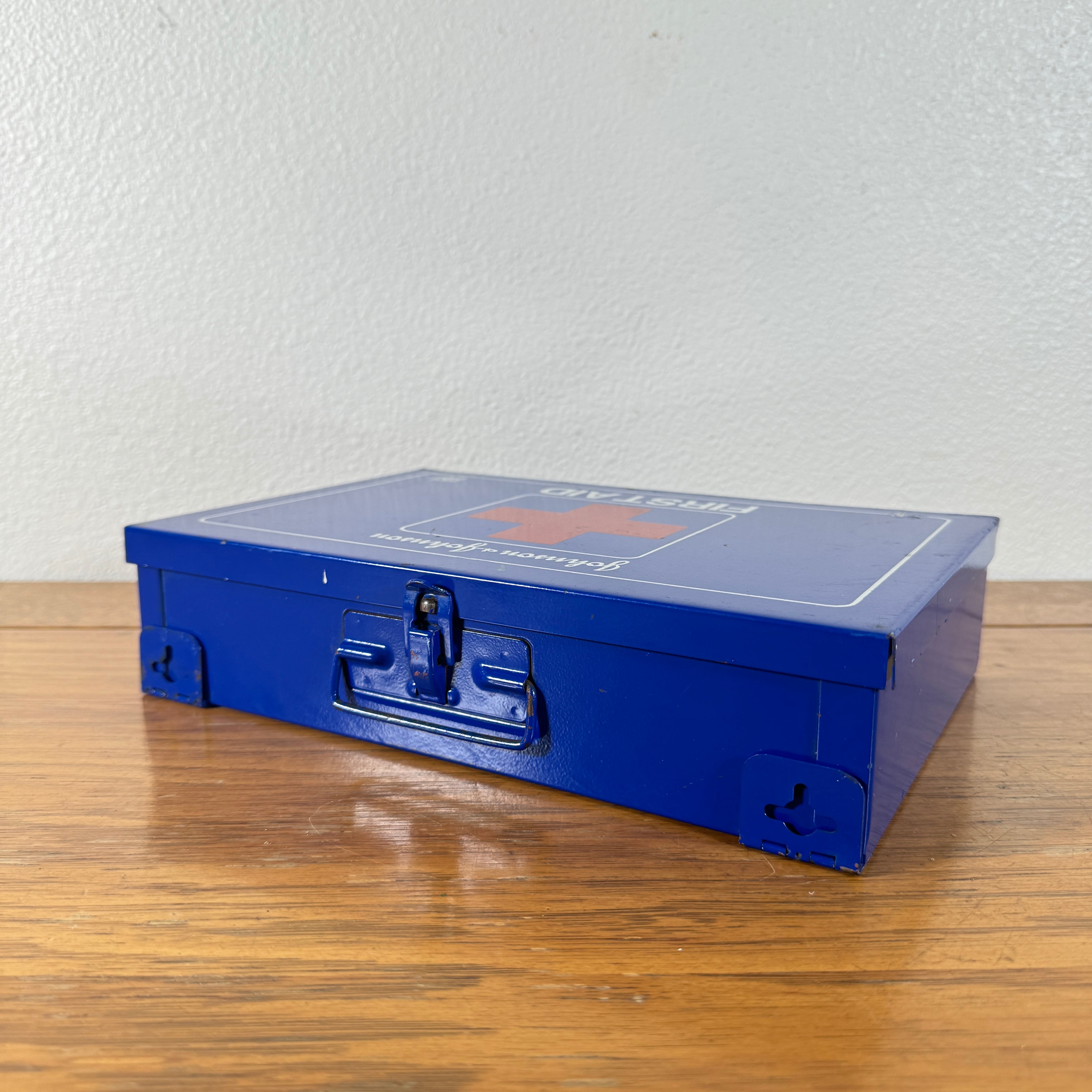 US Vintage ジョンソン&ジョンソンファーストエイドキット