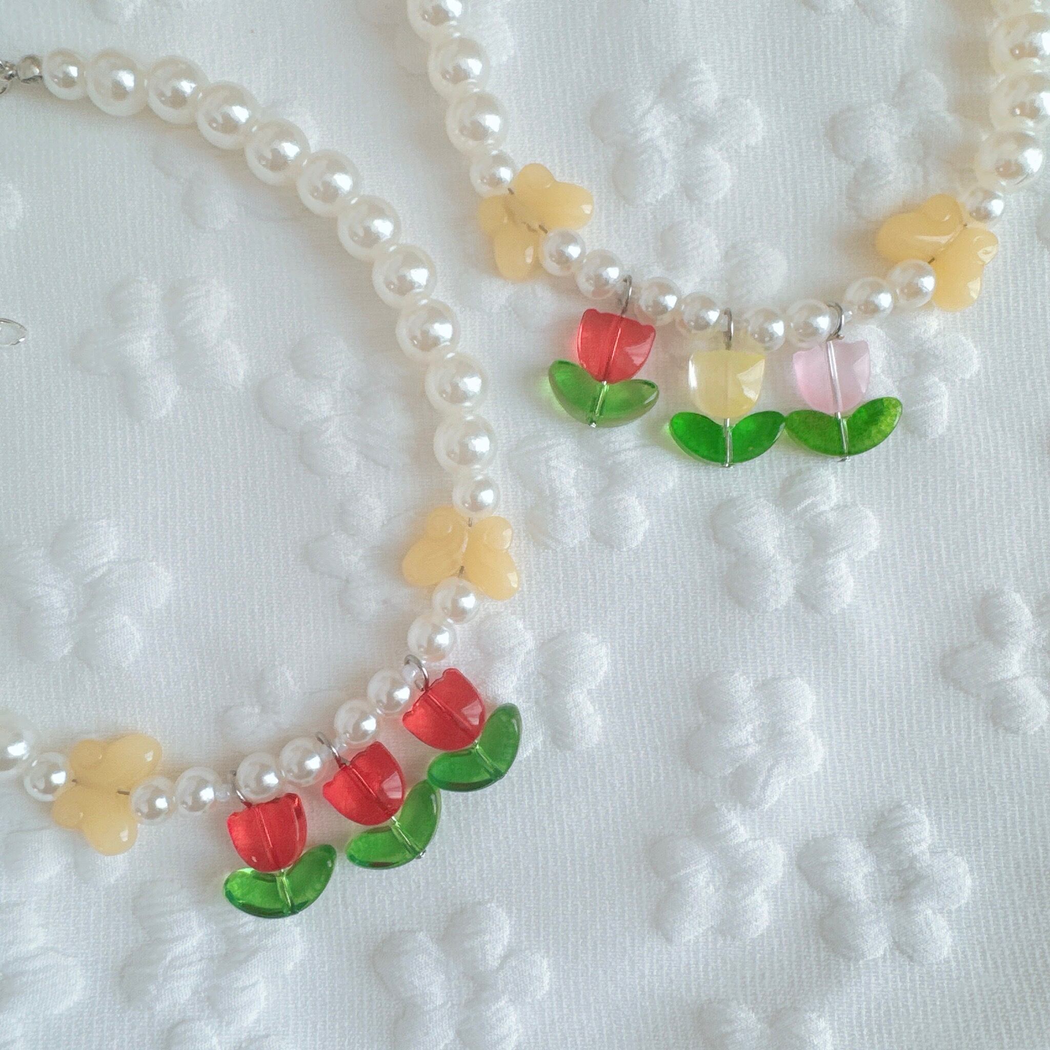 チューリップいっぱいネックレス